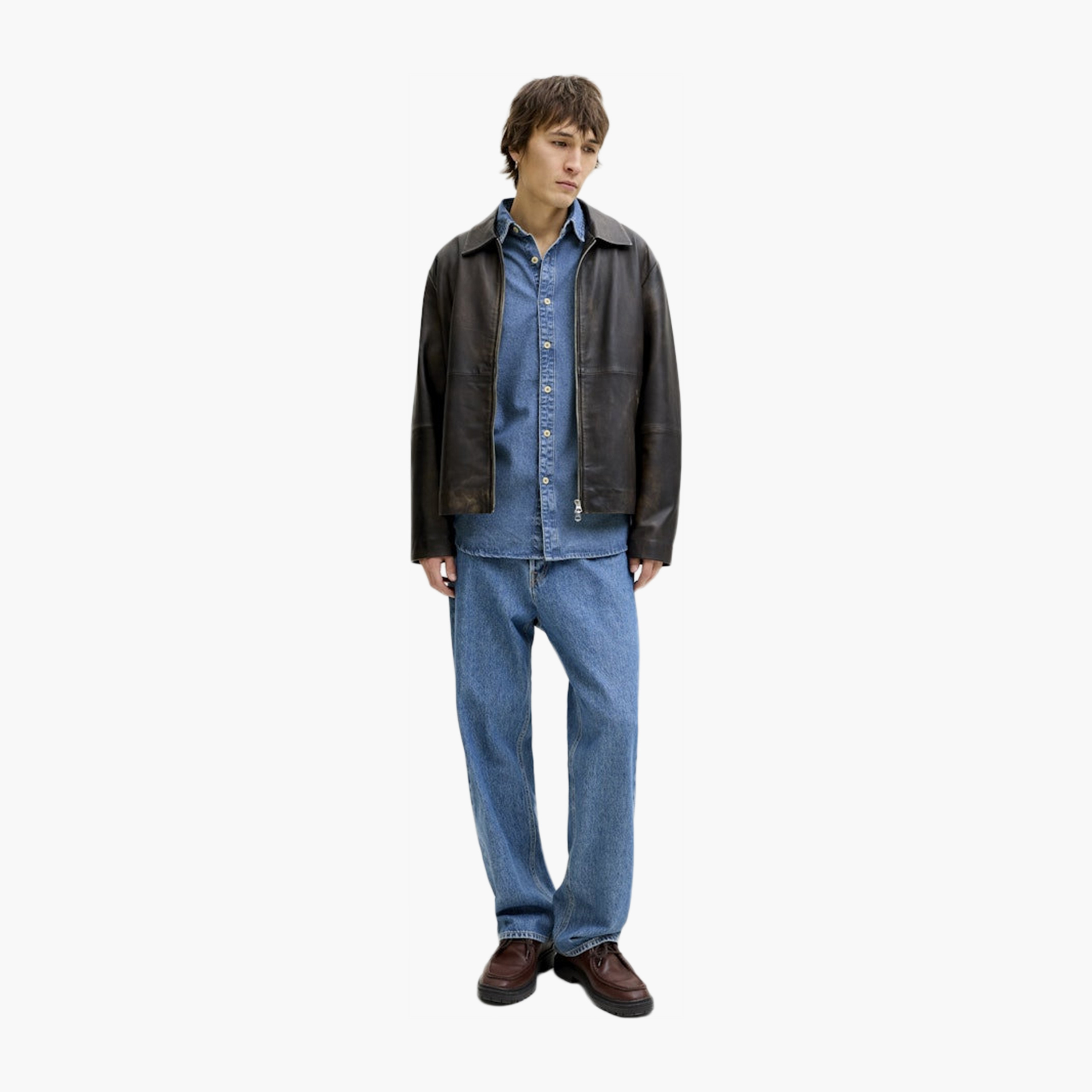 قميص جينز رجالي مغسول بقصّة ضيقة وياقة وأكمام طويلة من جاك آند جونز-men-clothing-shirts-image-9