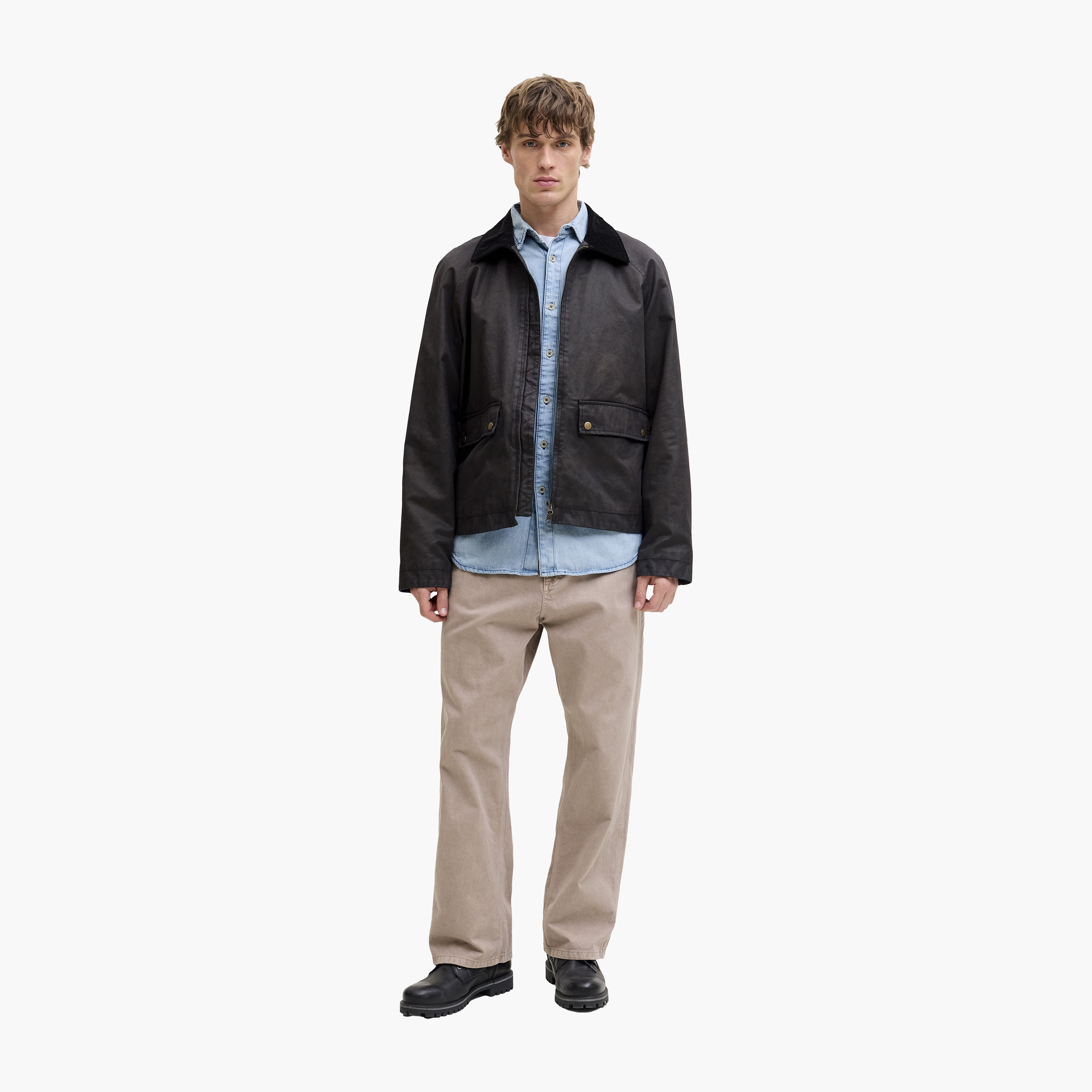 قميص جينز رجالي مغسول بقصّة ضيقة وياقة وأكمام طويلة من جاك آند جونز-men-clothing-shirts-image-2