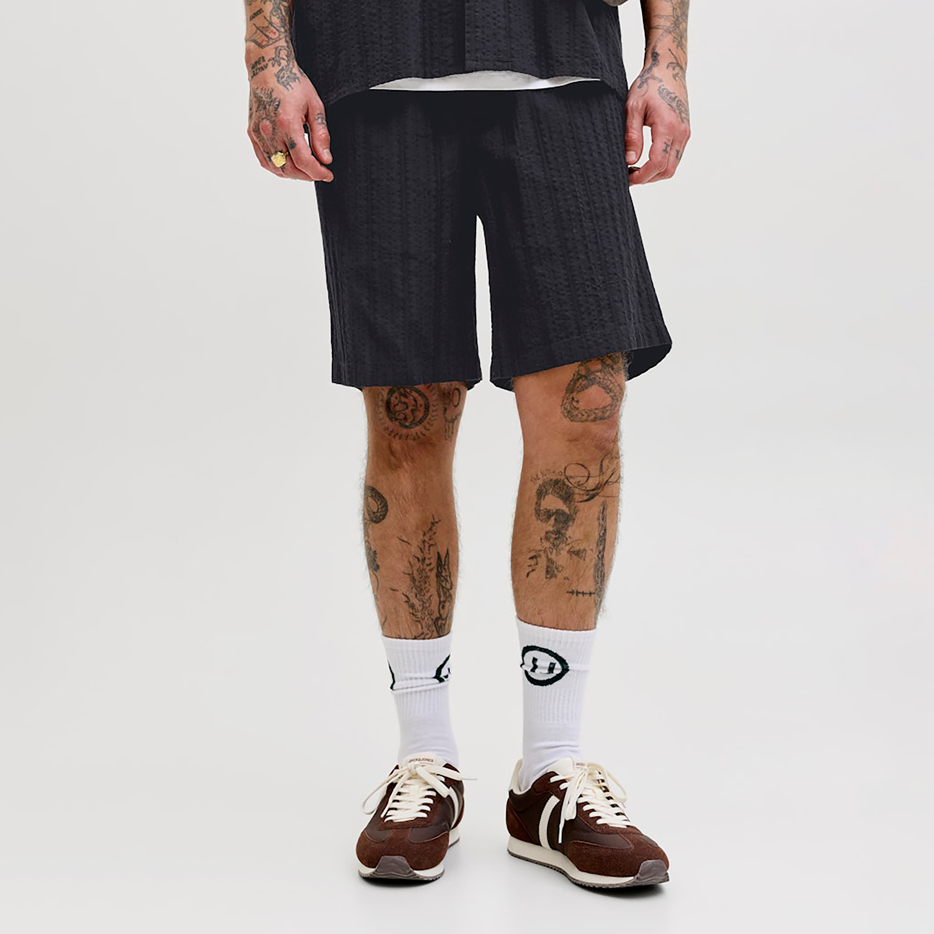 Jack & Jones Plain Mid-Rise Elasticated Drawstring Waist Men's Shorts-men-clothing-bottoms-shorts-image-1