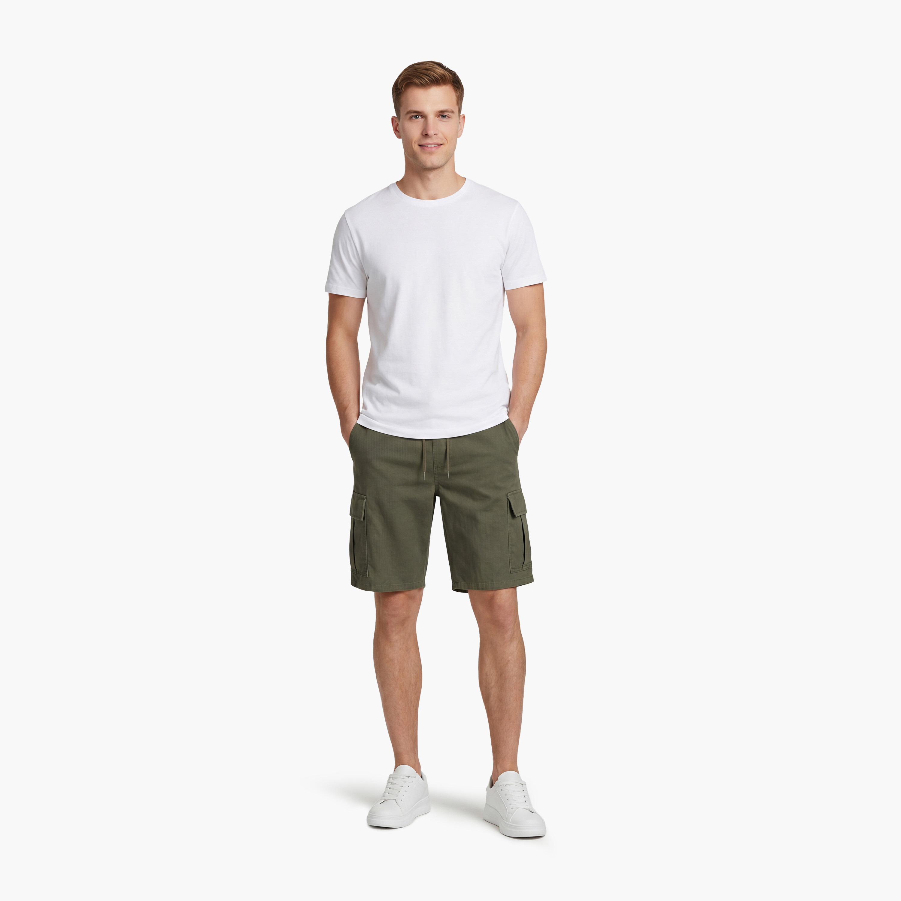 شورت "كارغو" سادة بخصر متوسط الارتفاع ورباط سحب رجالي من جاك أند جونز-men-clothing-bottoms-shorts-image-9