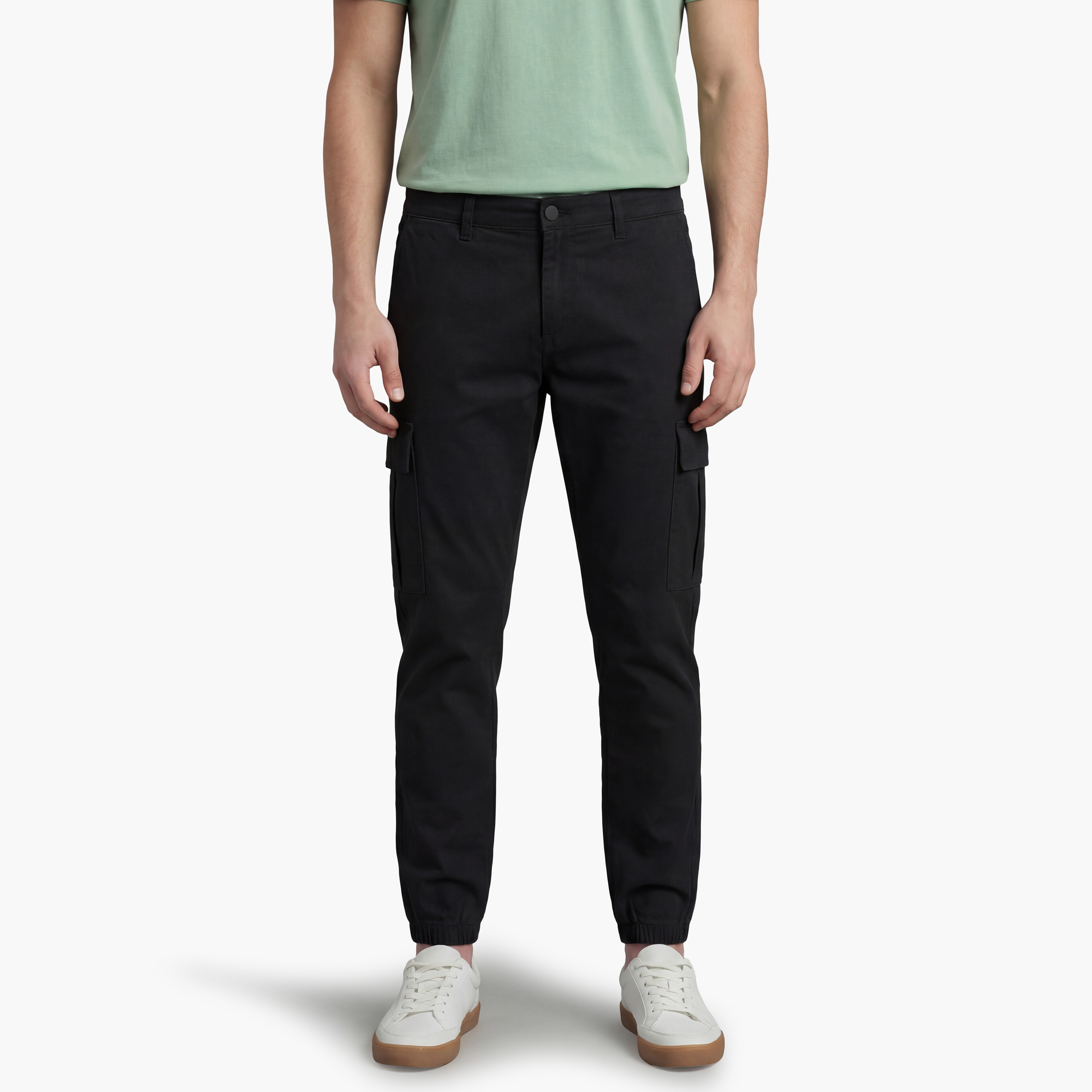 بنطلون جوجر "كارغو" رجالي سادة بخصر متوسط وأربطة من جاك آند جونز-men-clothing-bottoms-trousersandchinos-trousers-image-1