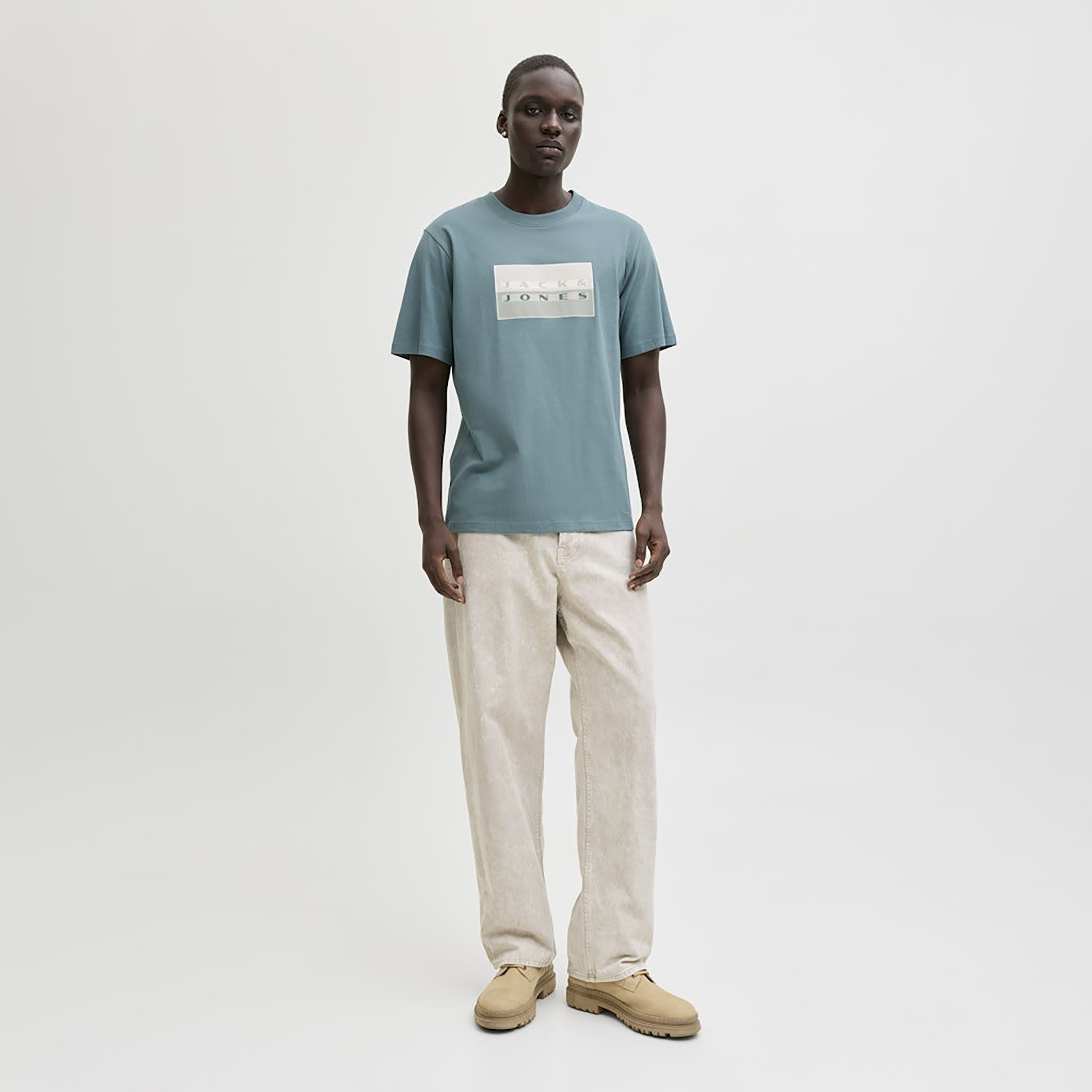 تي شيرت رجالي مطبوع بياقة دائرية وأكمام قصيرة من جاك اند جونز-men-clothing-tshirtsandpolos-tshirts-image-6