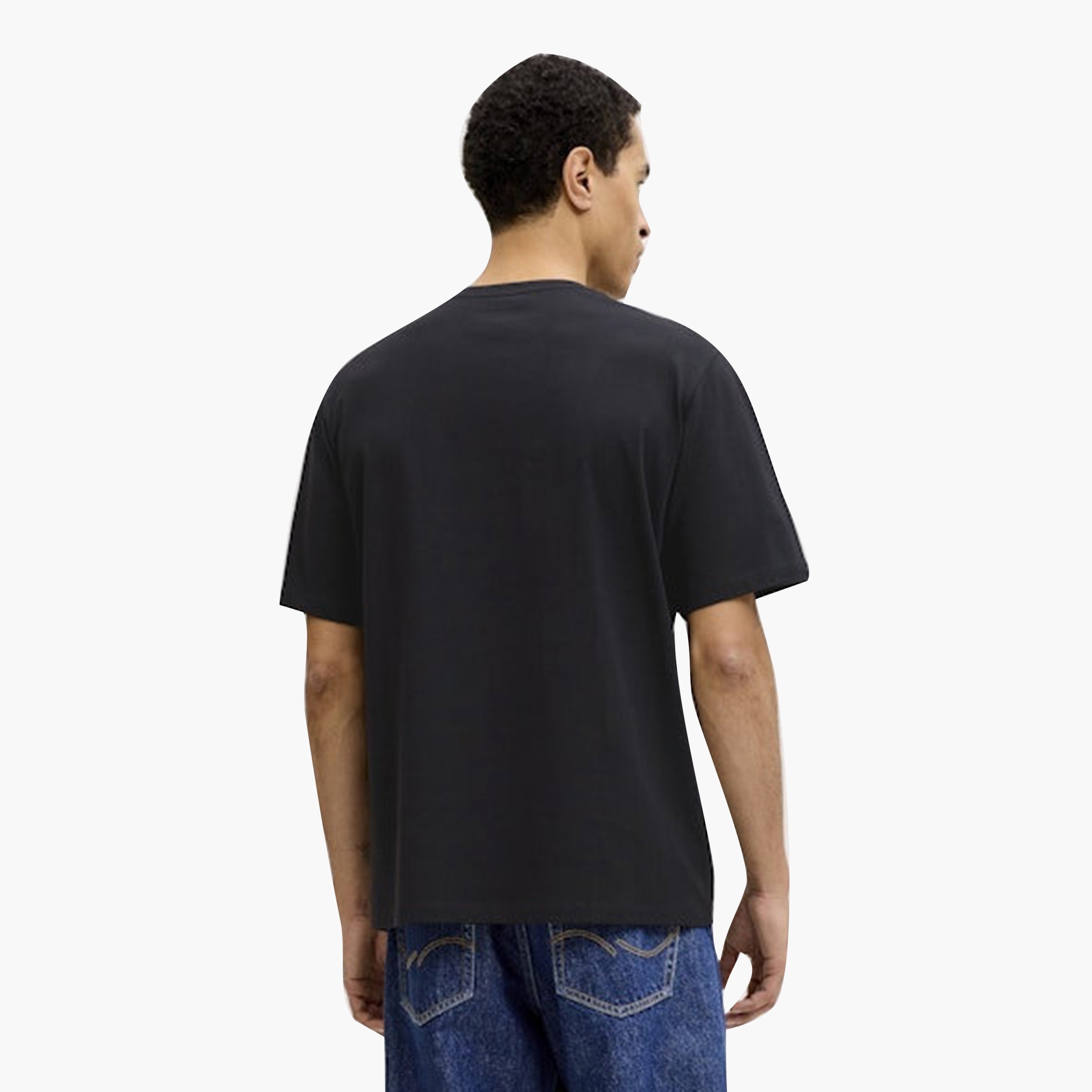 تي شيرت رجالي مطبوع بياقة دائرية وأكمام قصيرة من جاك اند جونز-men-clothing-tshirtsandpolos-tshirts-image-4