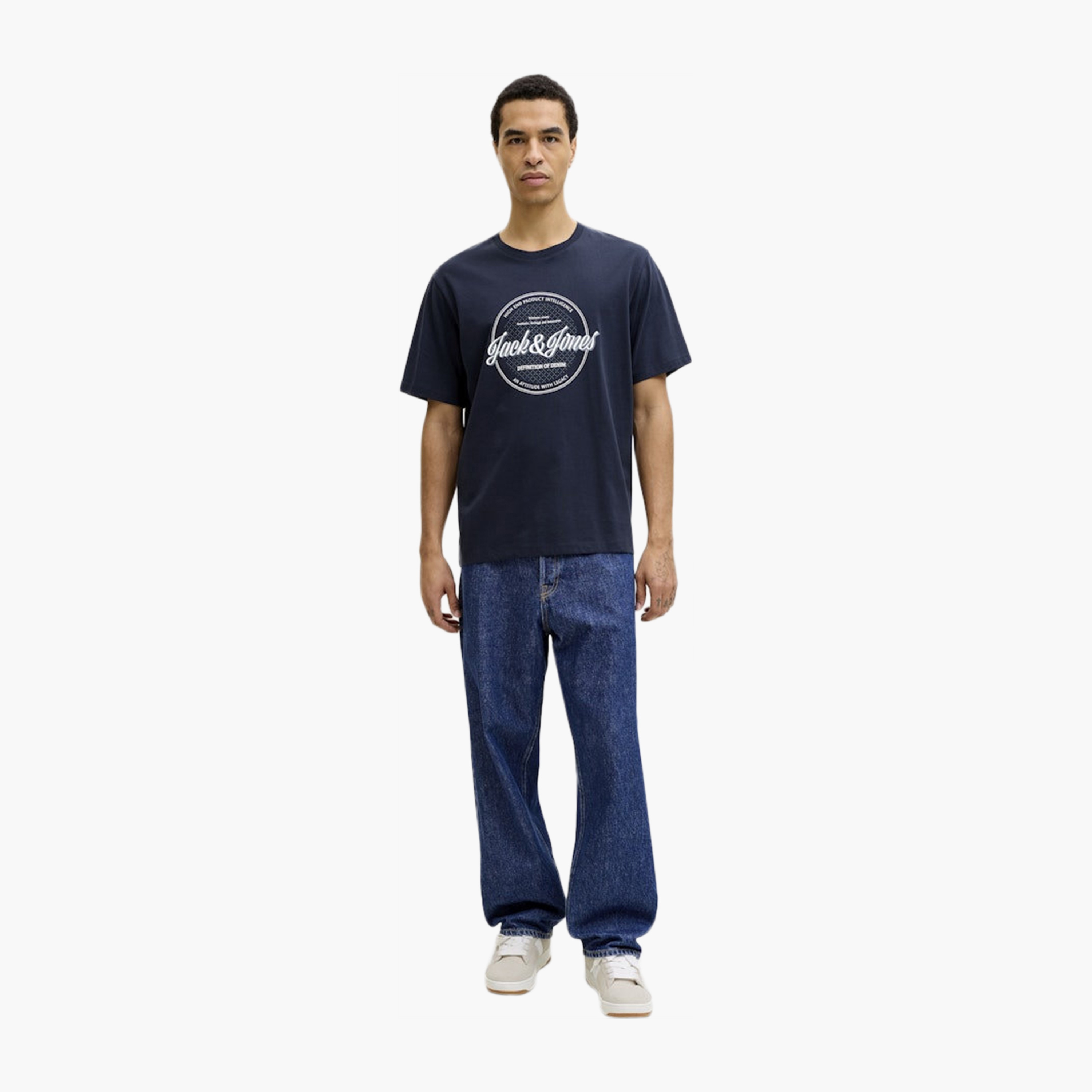 تيشيرت رجالي مطبوع برسومات بياقة دائرية وأكمام قصيرة من جاك ان جونز-men-clothing-tshirtsandpolos-tshirts-image-7