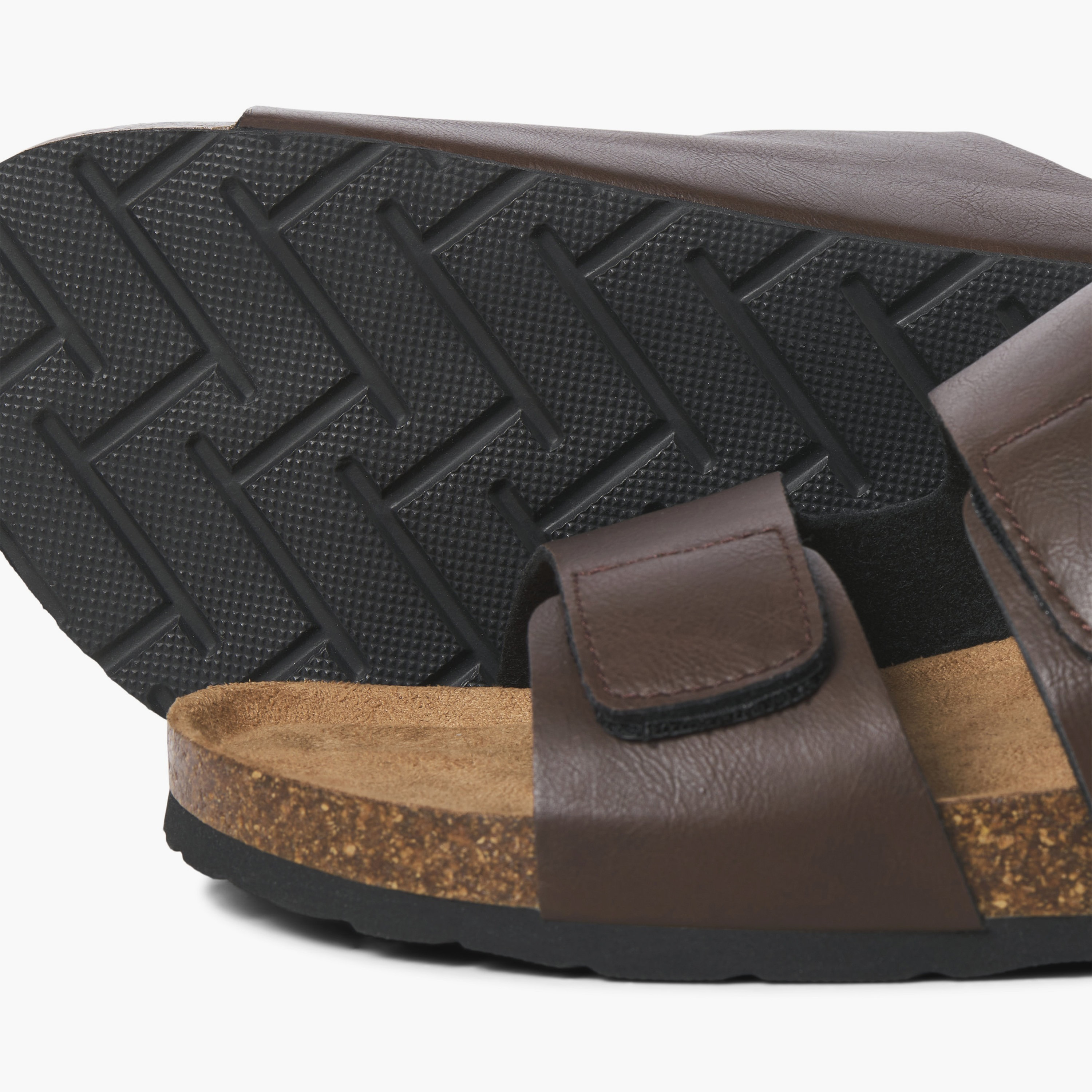 صندل عربي رجالي سهل الارتداء "سليب أون" من جاك آند جونز | 12292047-men-shoes-sandals-image-6