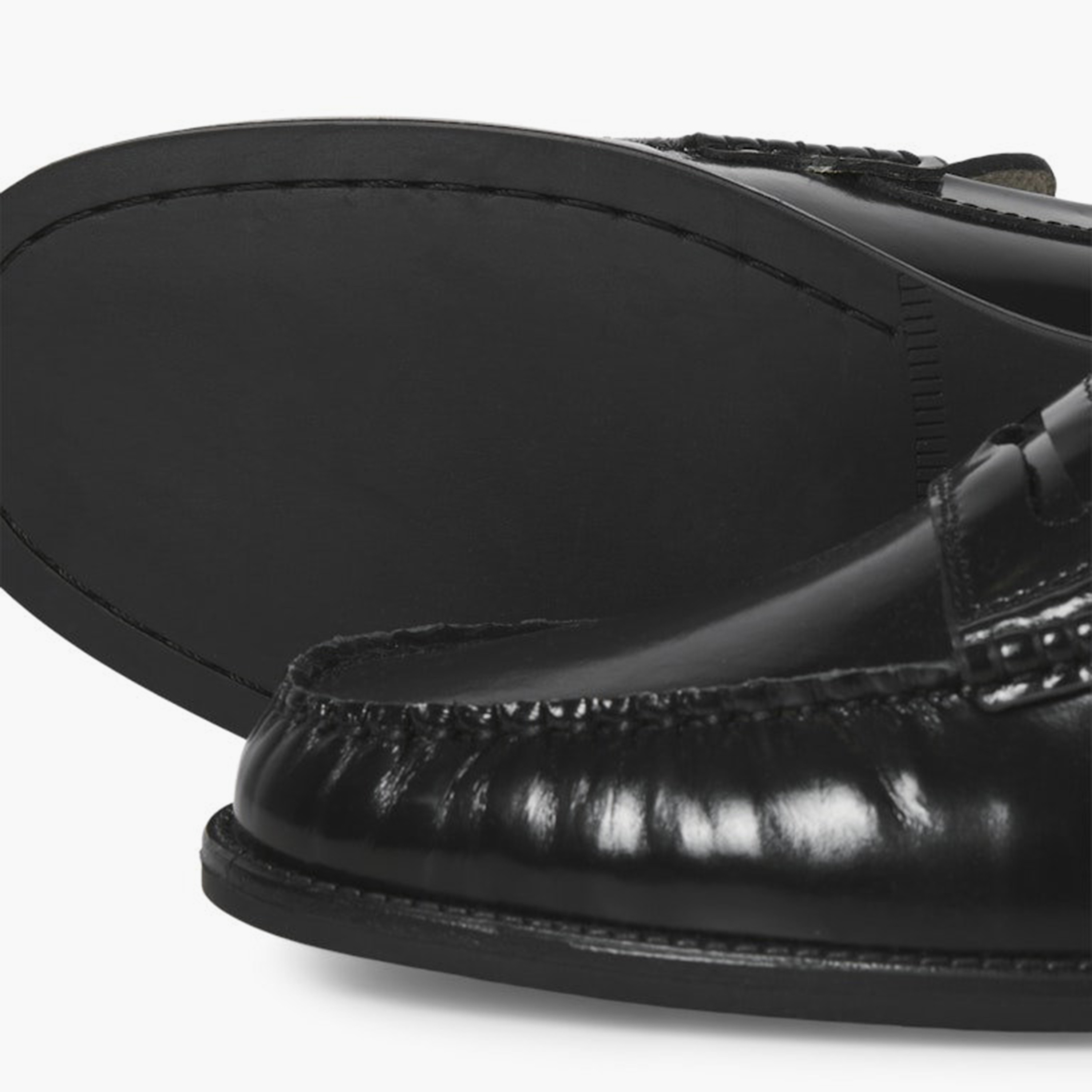 حذاء "بيني لوفر" رجالي سهل الارتداء "سليب أون" من جاك آند جونز | 12292388-men-shoes-loafersandmoccasins-image-2