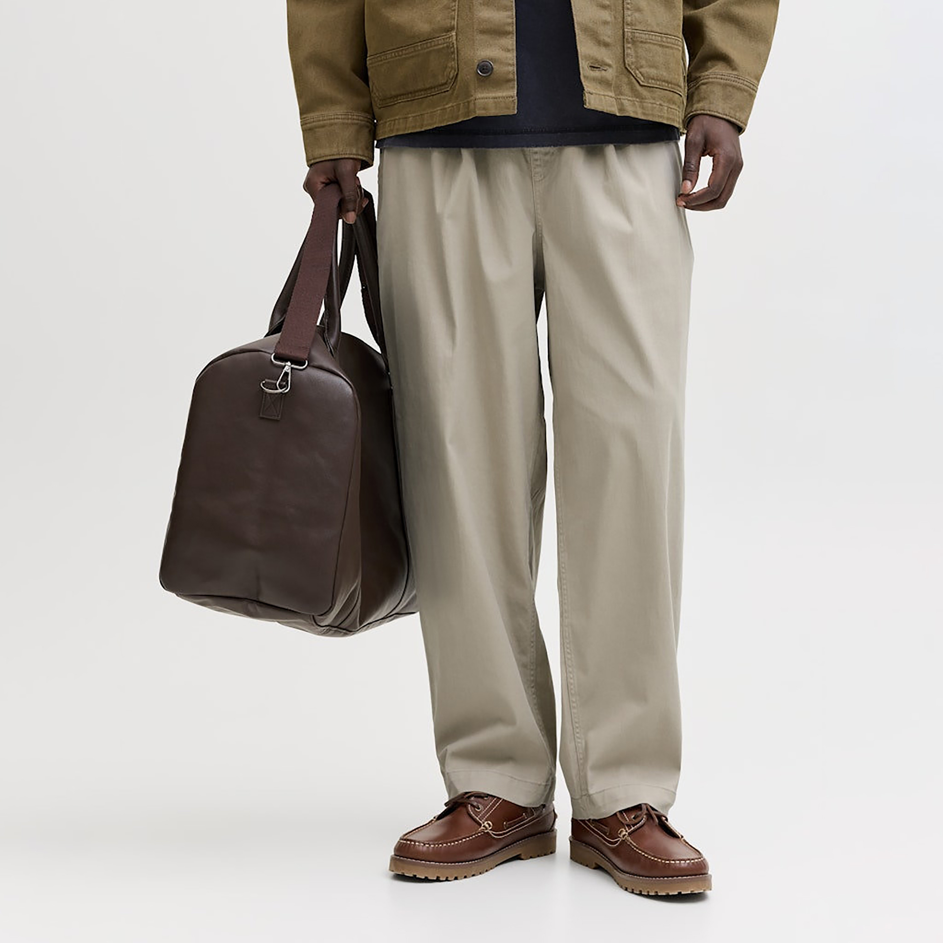 بنطلون رياضي (جوغر) رجالي جاك آند جونز سادة برباط شد وخصر متوسط الارتفاع-men-clothing-bottoms-joggers-image-7