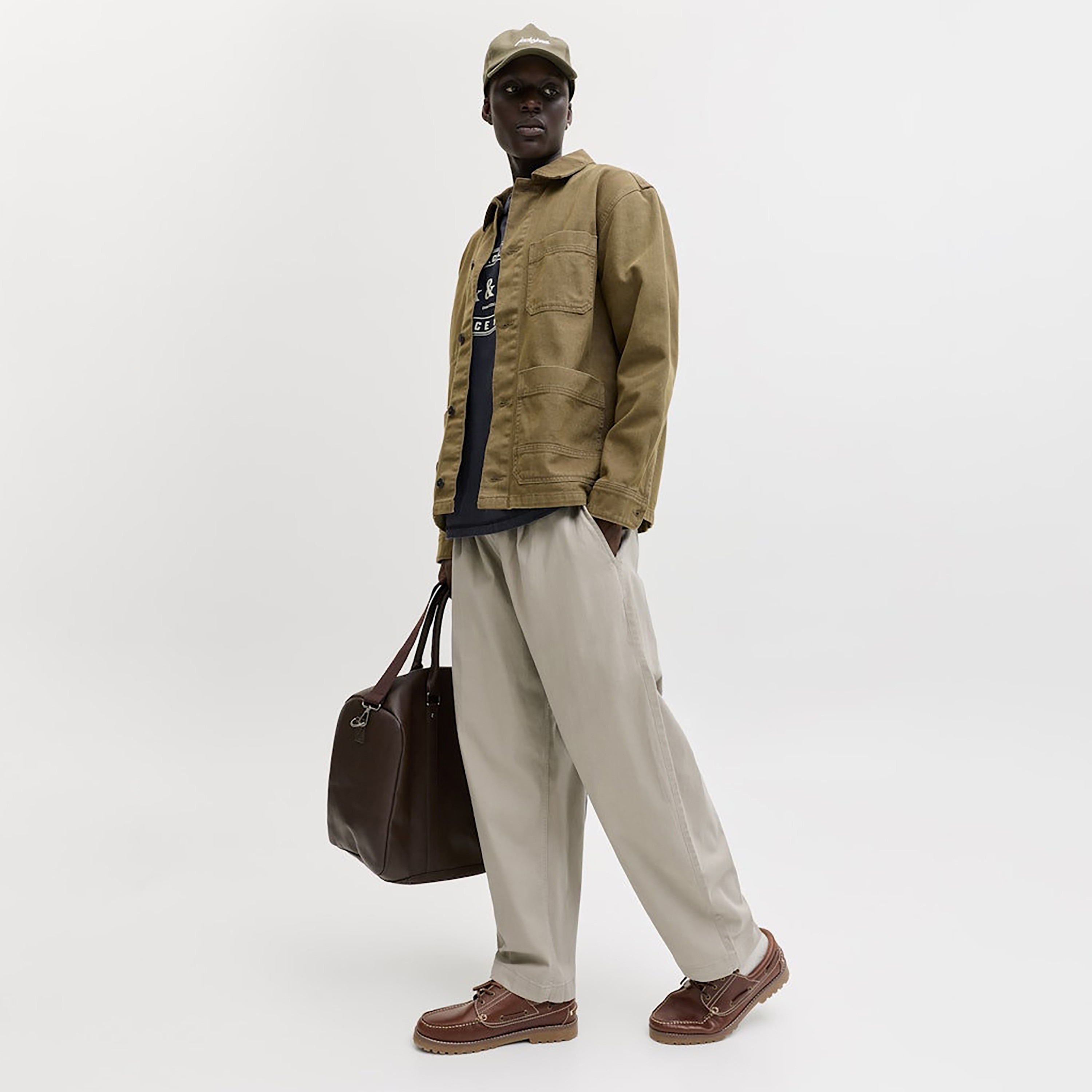 بنطلون رياضي (جوغر) رجالي جاك آند جونز سادة برباط شد وخصر متوسط الارتفاع-men-clothing-bottoms-joggers-image-8