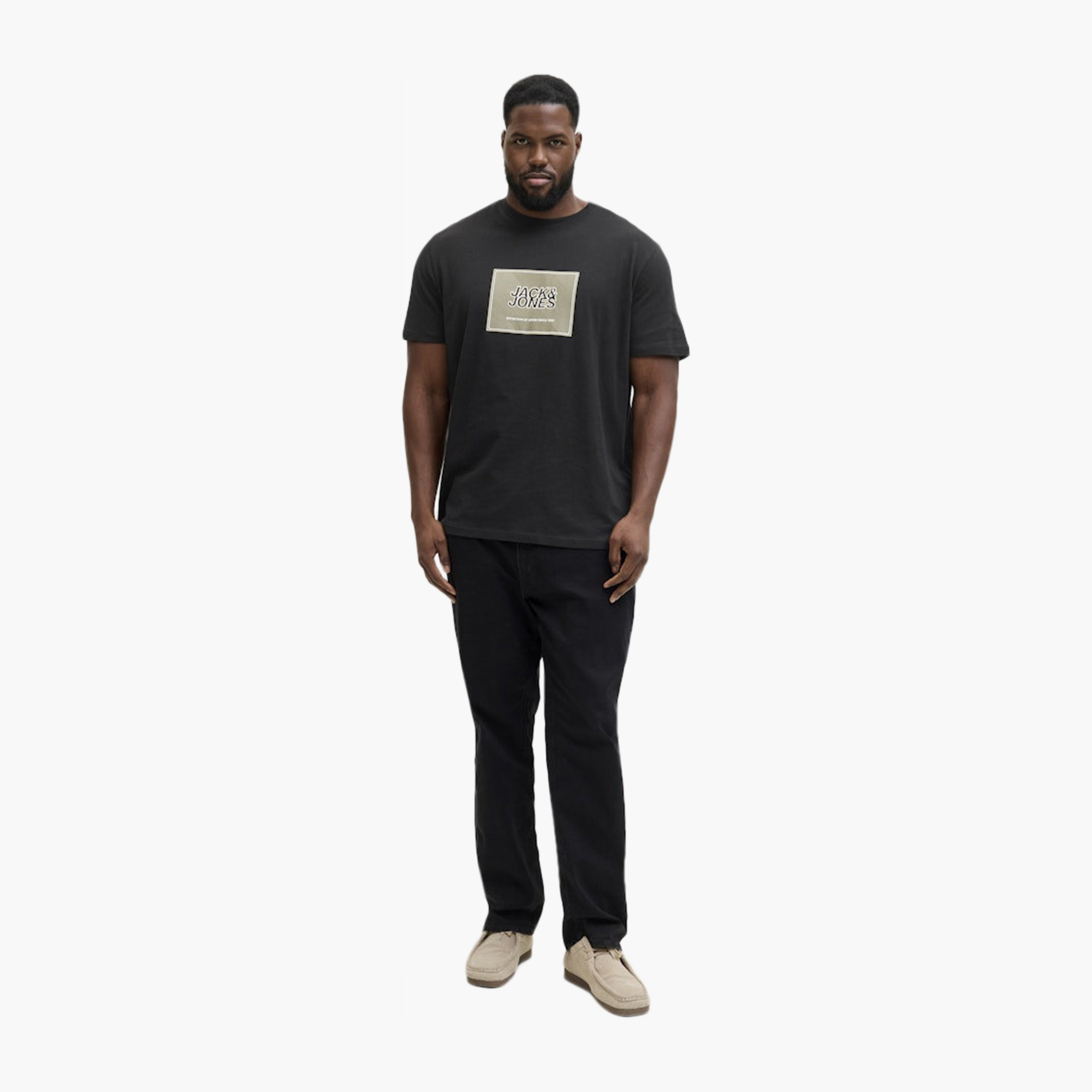 تي شيرت رجالي بلس بطبعة جرافيكية ورقبة دائرية وأكمام قصيرة من جاك آند جونز-men-clothing-tshirtsandpolos-tshirts-image-2