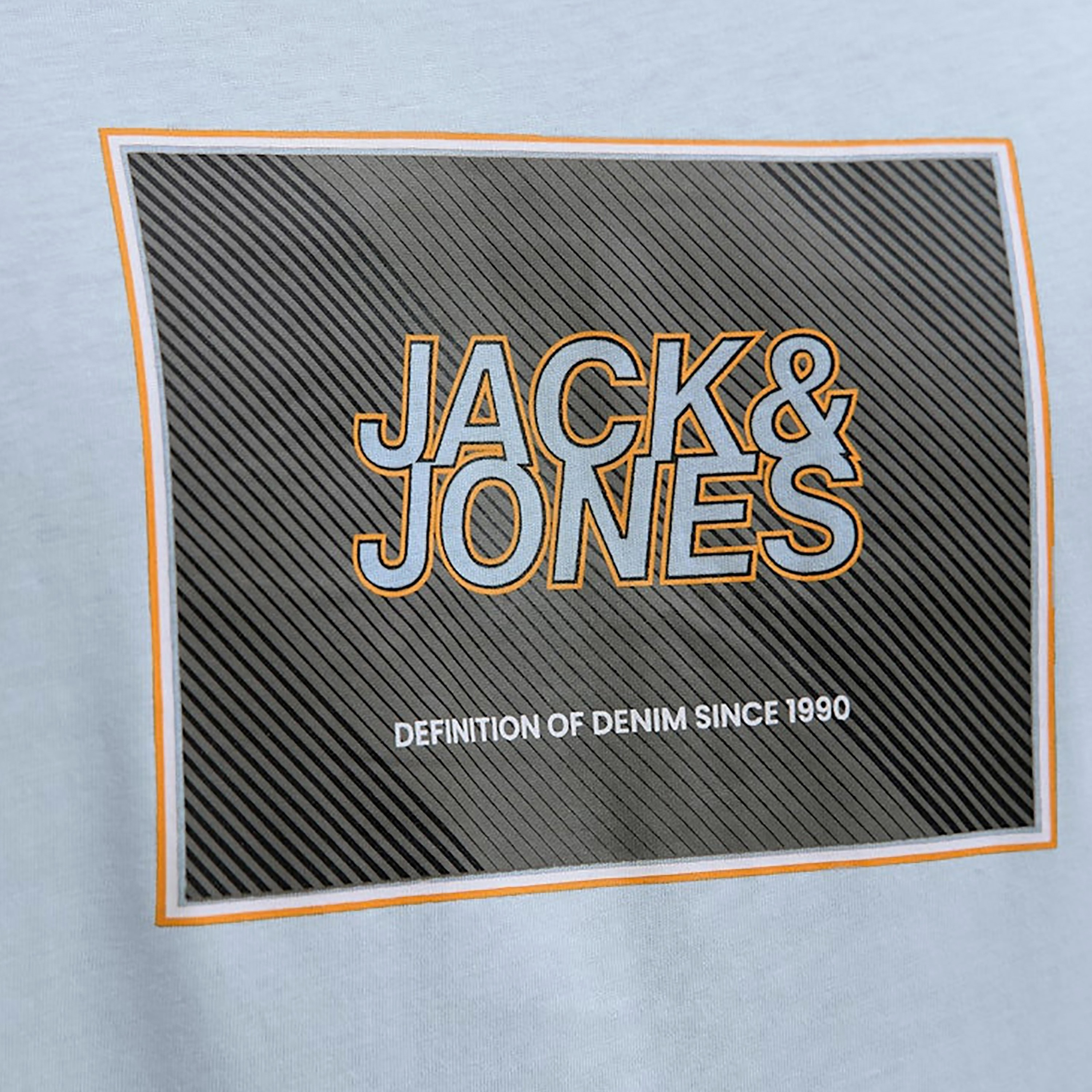 تي شيرت رجالي بلس بطبعة جرافيكية ورقبة دائرية وأكمام قصيرة من جاك آند جونز-men-clothing-tshirtsandpolos-tshirts-image-14