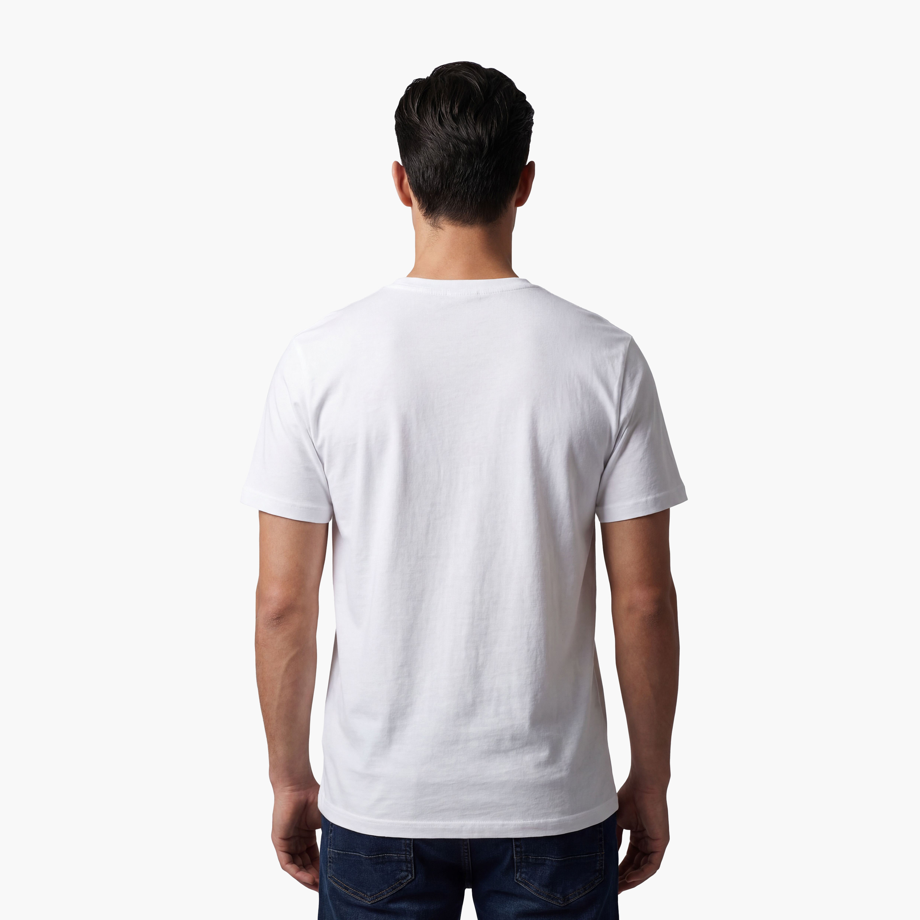تيشيرت رجالي مطبوع بشعار الماركة بفتحة رقبة مستديرة وأكمام قصيرة من جاك آند جونز-men-clothing-tshirtsandpolos-tshirts-image-18