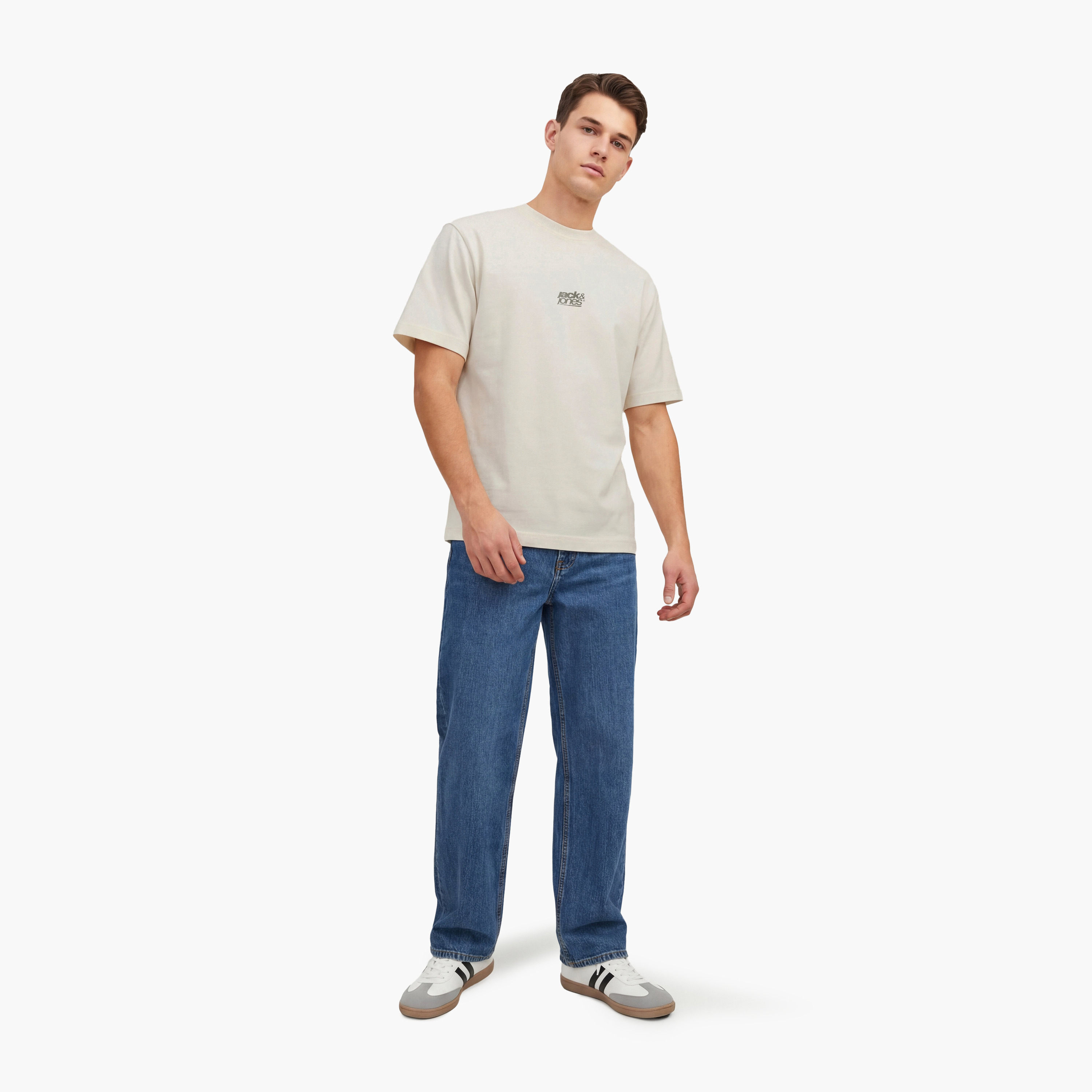 تيشيرت رجالي سادة بياقة دائرية وأكمام قصيرة من جاك ان جونز-men-clothing-tshirtsandpolos-tshirts-image-12