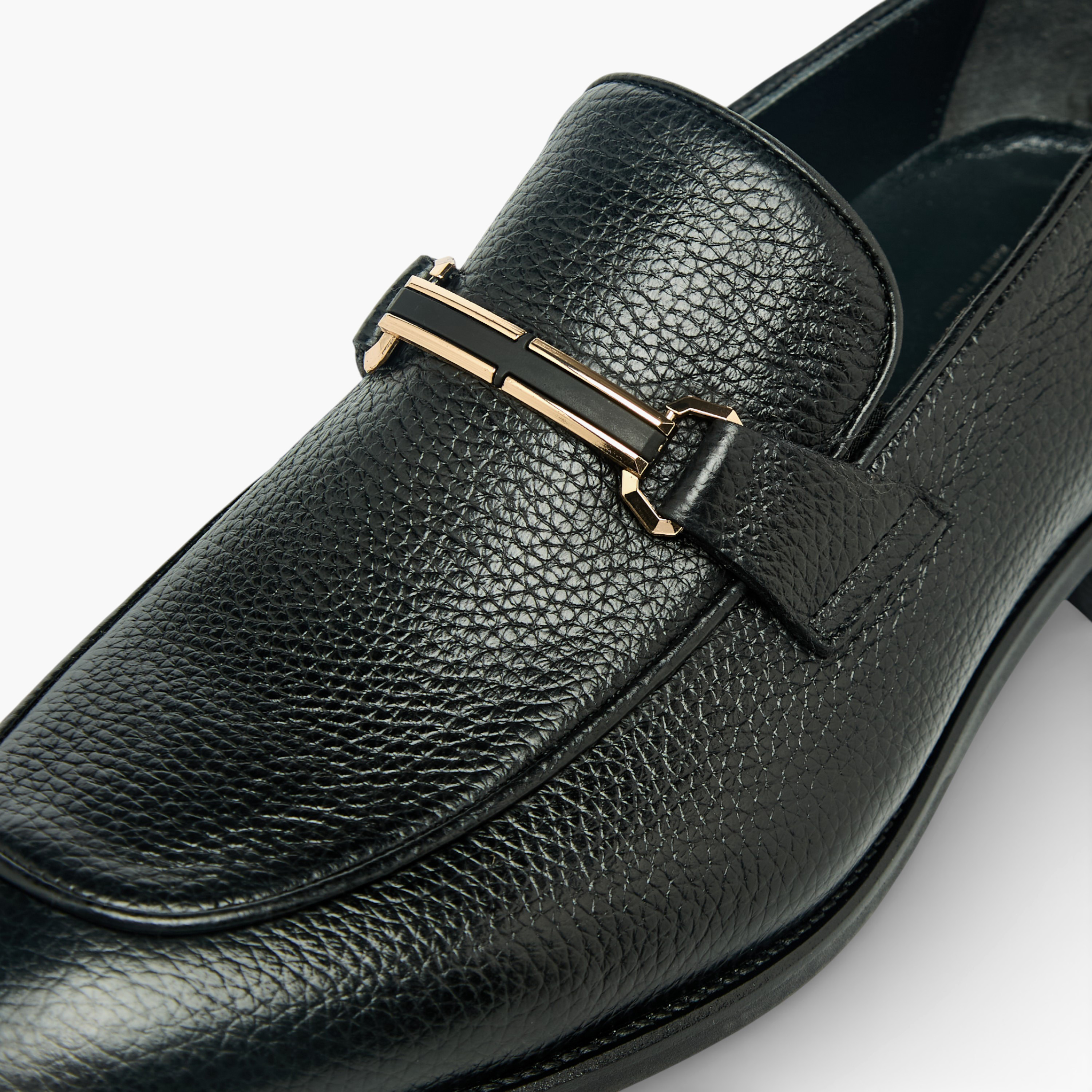 حذاء لوفر دوتشيني رجالي من الجلد الطبيعي بلمسات معدنية-men-shoes-loafersandmoccasins-image-4