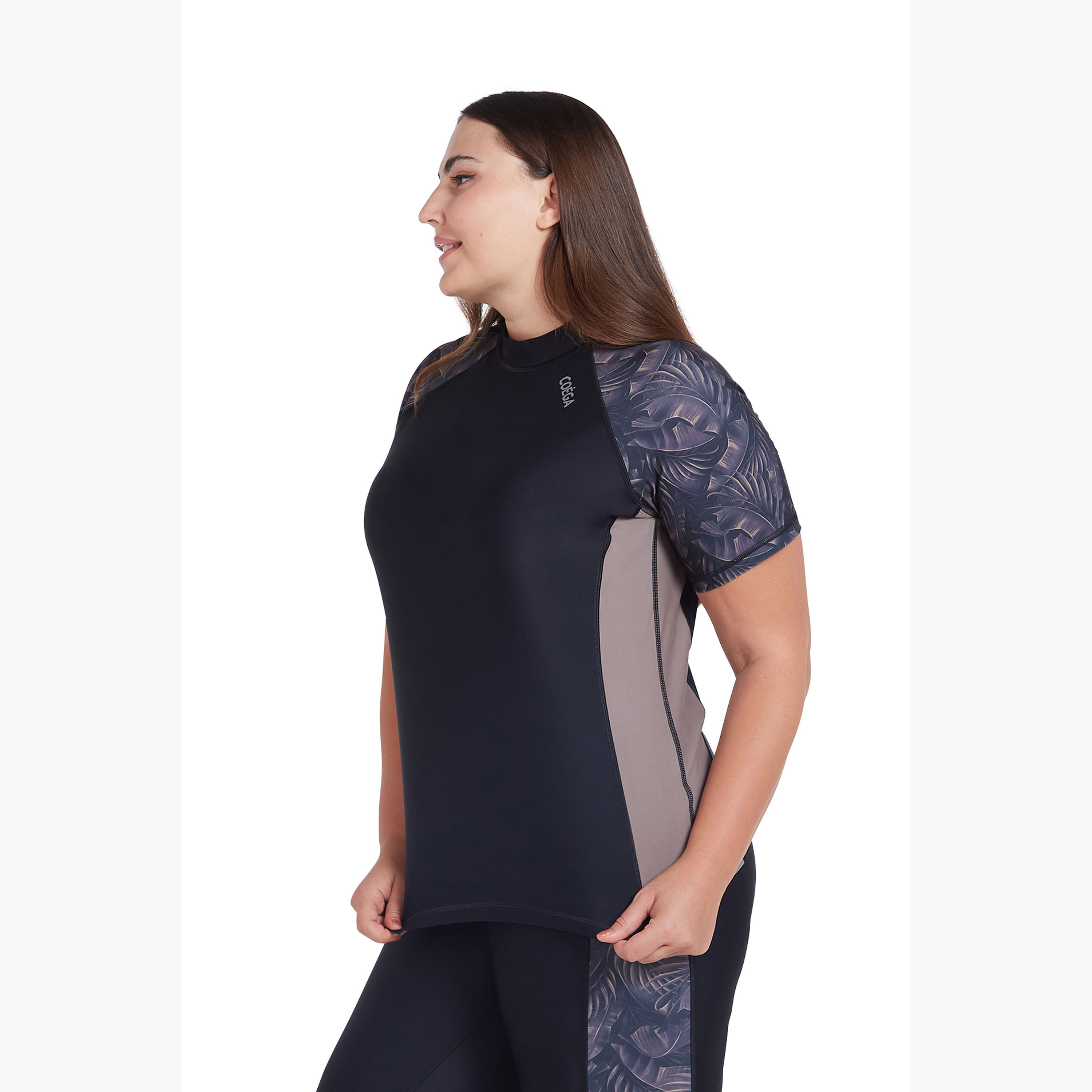 Coega Women's Short Sleeve Rashguard - Nero Silver Tropical-women-clothing-swimandbeach-swimsuits-image-3