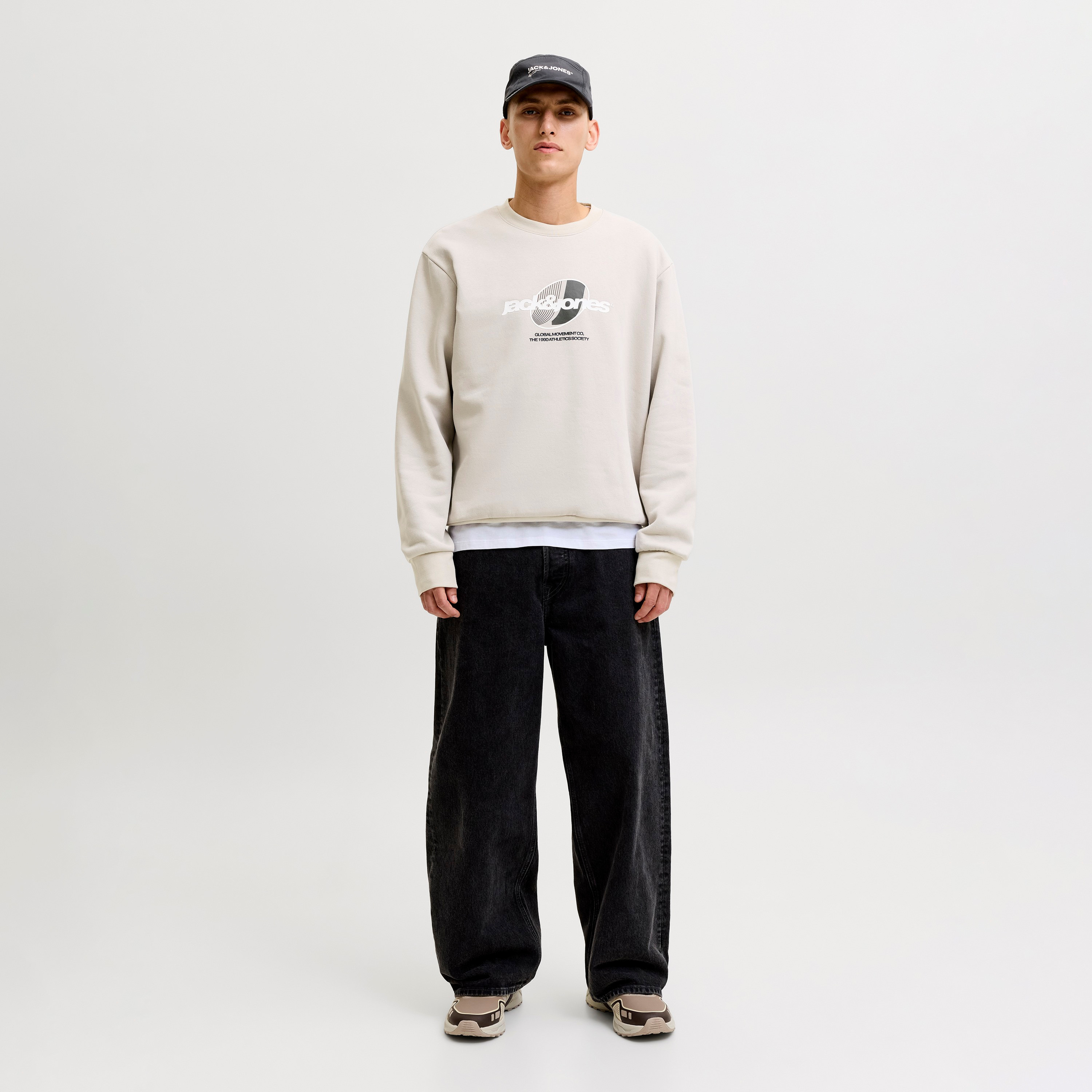 Jack & Jones Printed Crew Neck Long Sleeves Men's Sweatshirt-men-winterwear-hoodiesandsweatshirts-image-2