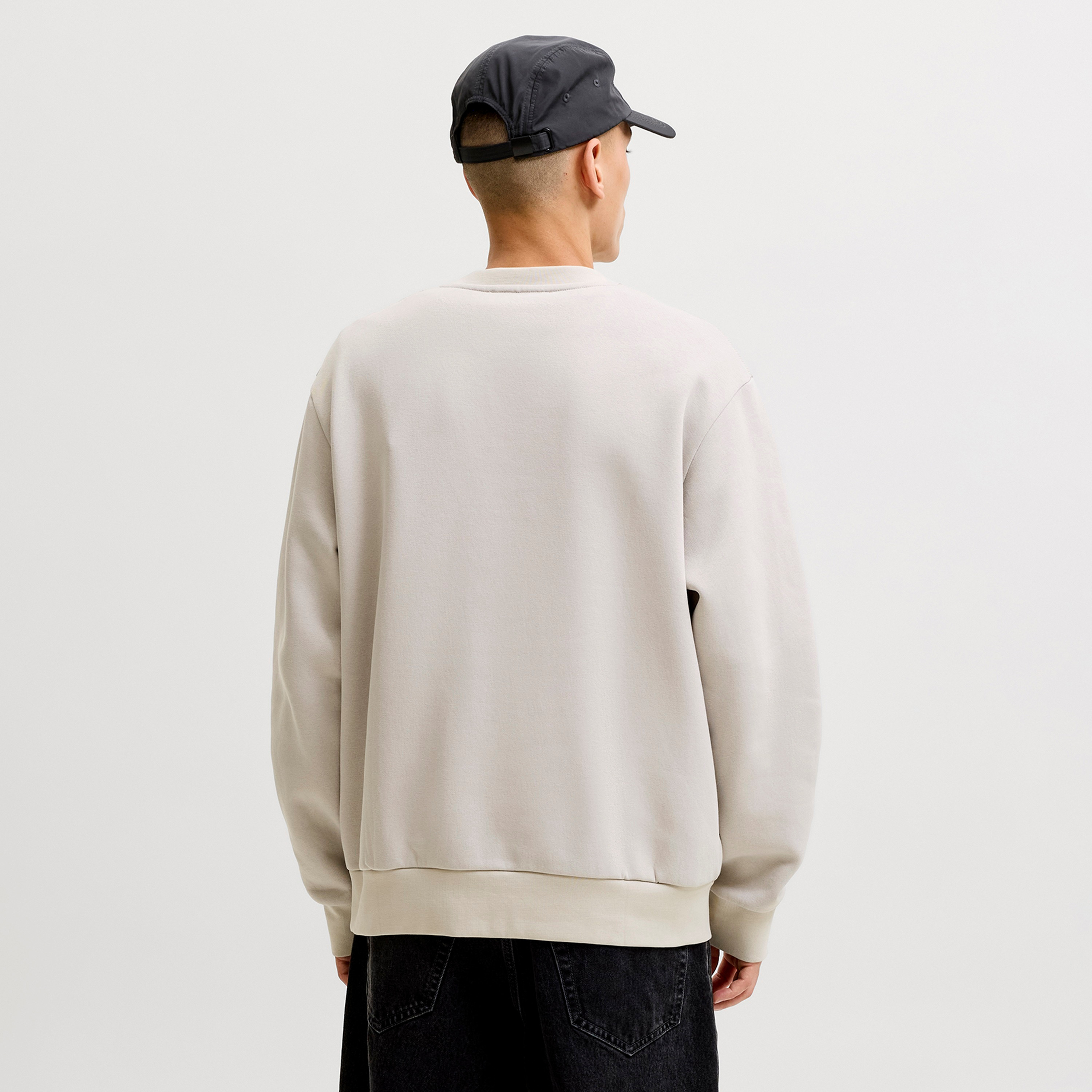 Jack & Jones Printed Crew Neck Long Sleeves Men's Sweatshirt-men-winterwear-hoodiesandsweatshirts-image-4