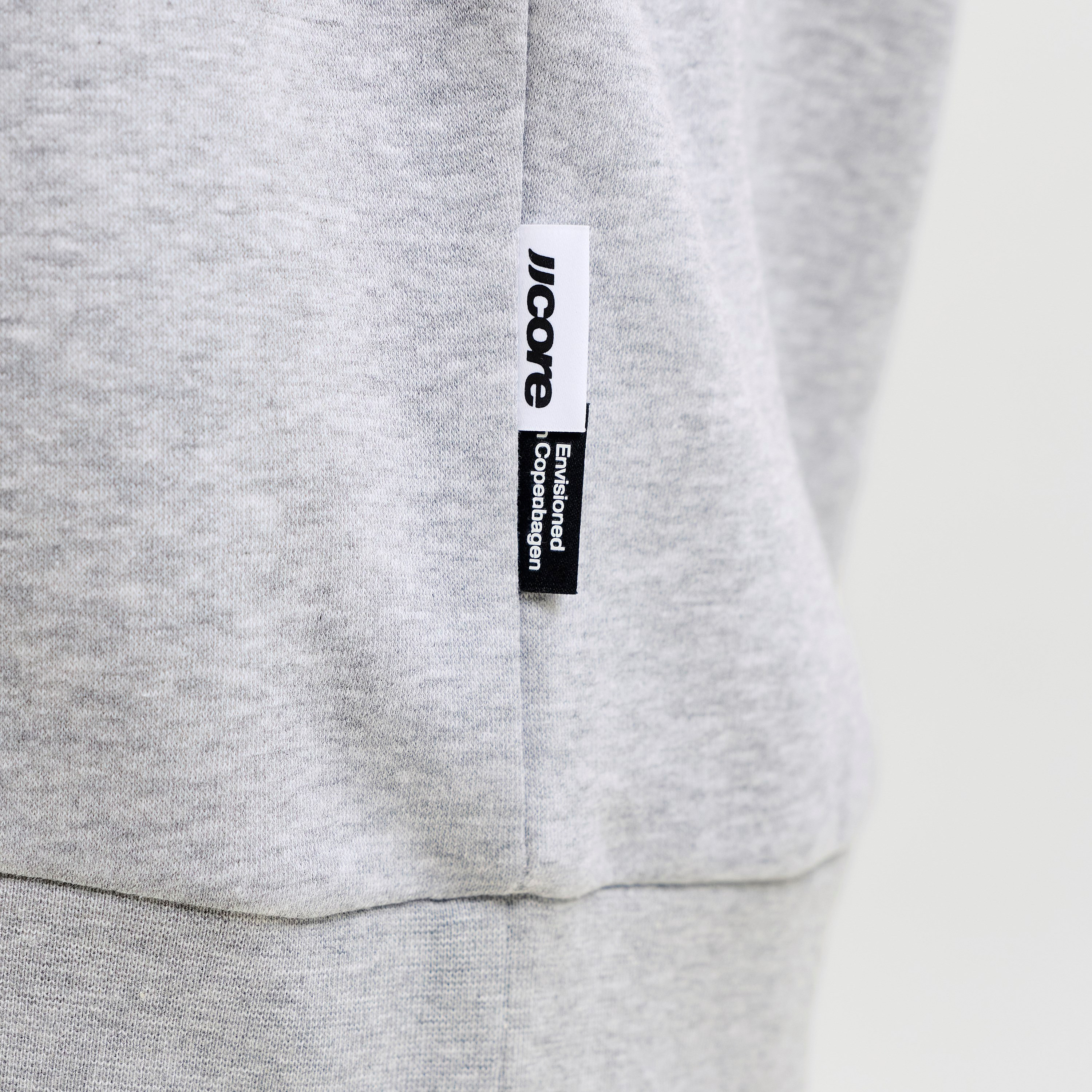 سويت شيرت مطبوع برقبة مستديرة وأكمام طويلة رجالي من جاك آند جونز-men-winterwear-hoodiesandsweatshirts-image-5