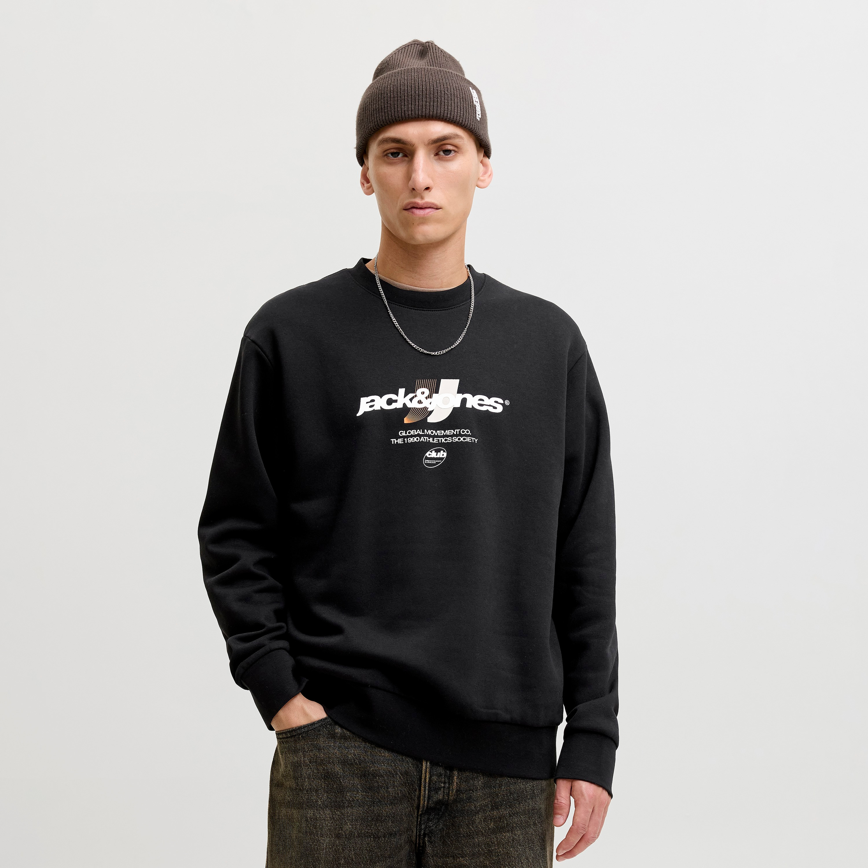 سويت شيرت مطبوع برقبة مستديرة وأكمام طويلة رجالي من جاك آند جونز-men-winterwear-hoodiesandsweatshirts-image-1