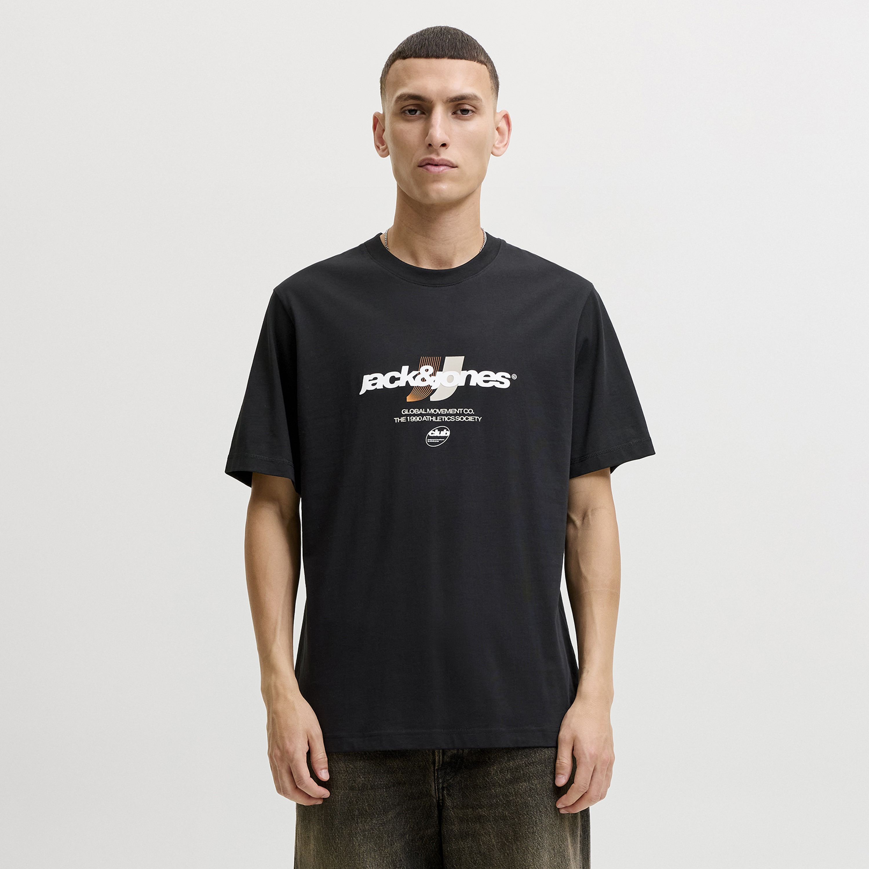 تيشيرت رجالي مطبوع برسومات بياقة دائرية وأكمام قصيرة من جاك ان جونز-women-clothing-tshirts-image-1