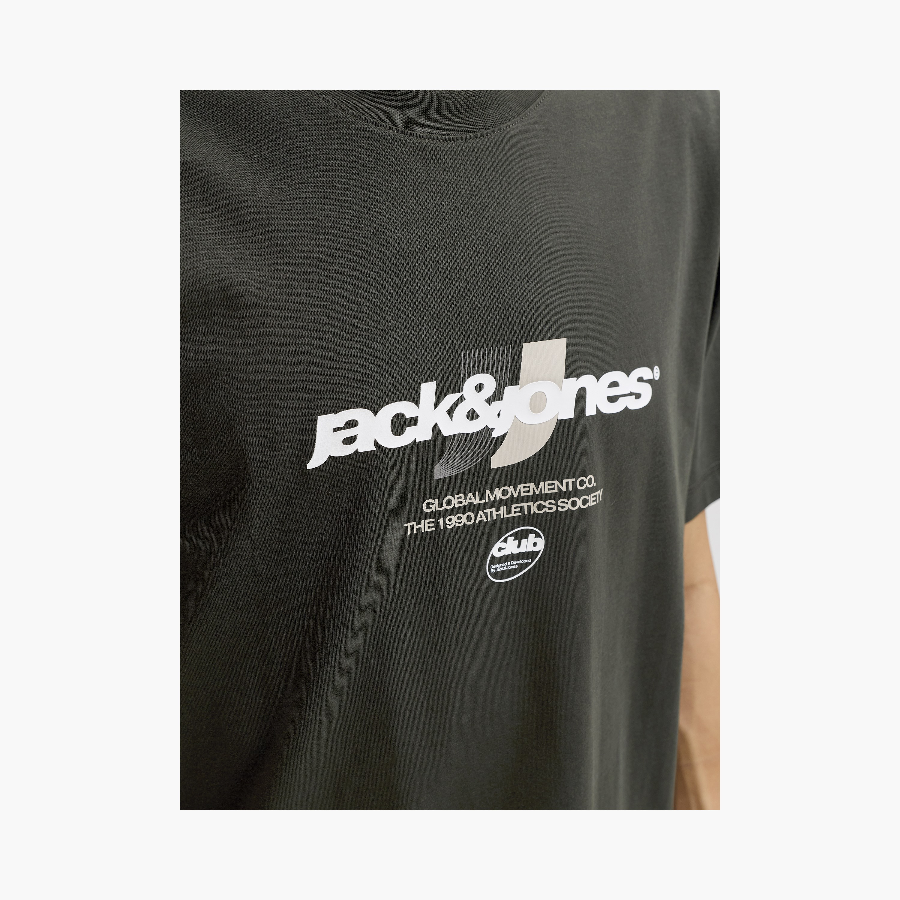تيشيرت رجالي مطبوع برسومات بياقة دائرية وأكمام قصيرة من جاك ان جونز-women-clothing-tshirts-image-6