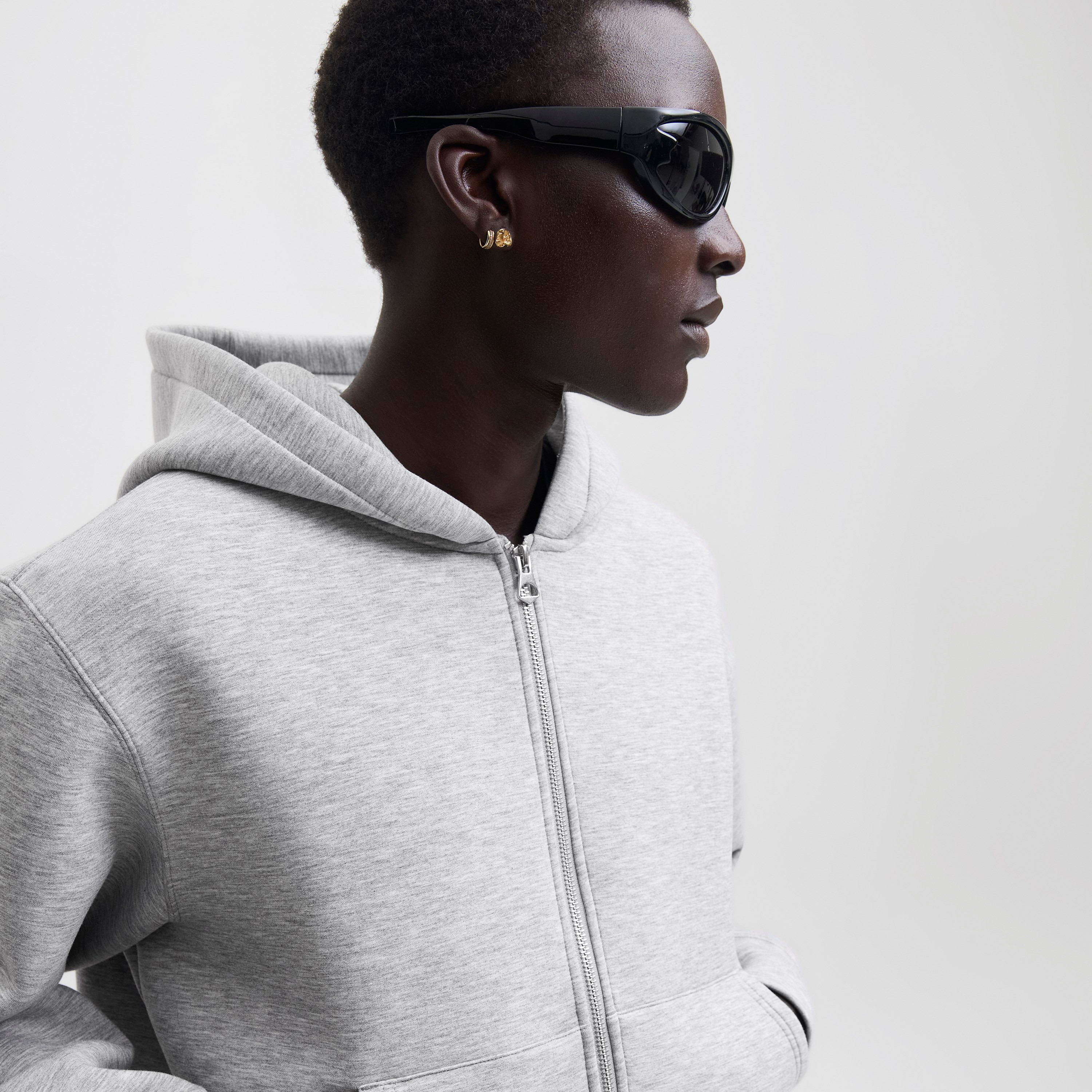 هودي رجالي سادة بأكمام طويلة وسحاب كامل من جاك آند جونز-men-winterwear-hoodiesandsweatshirts-image-3