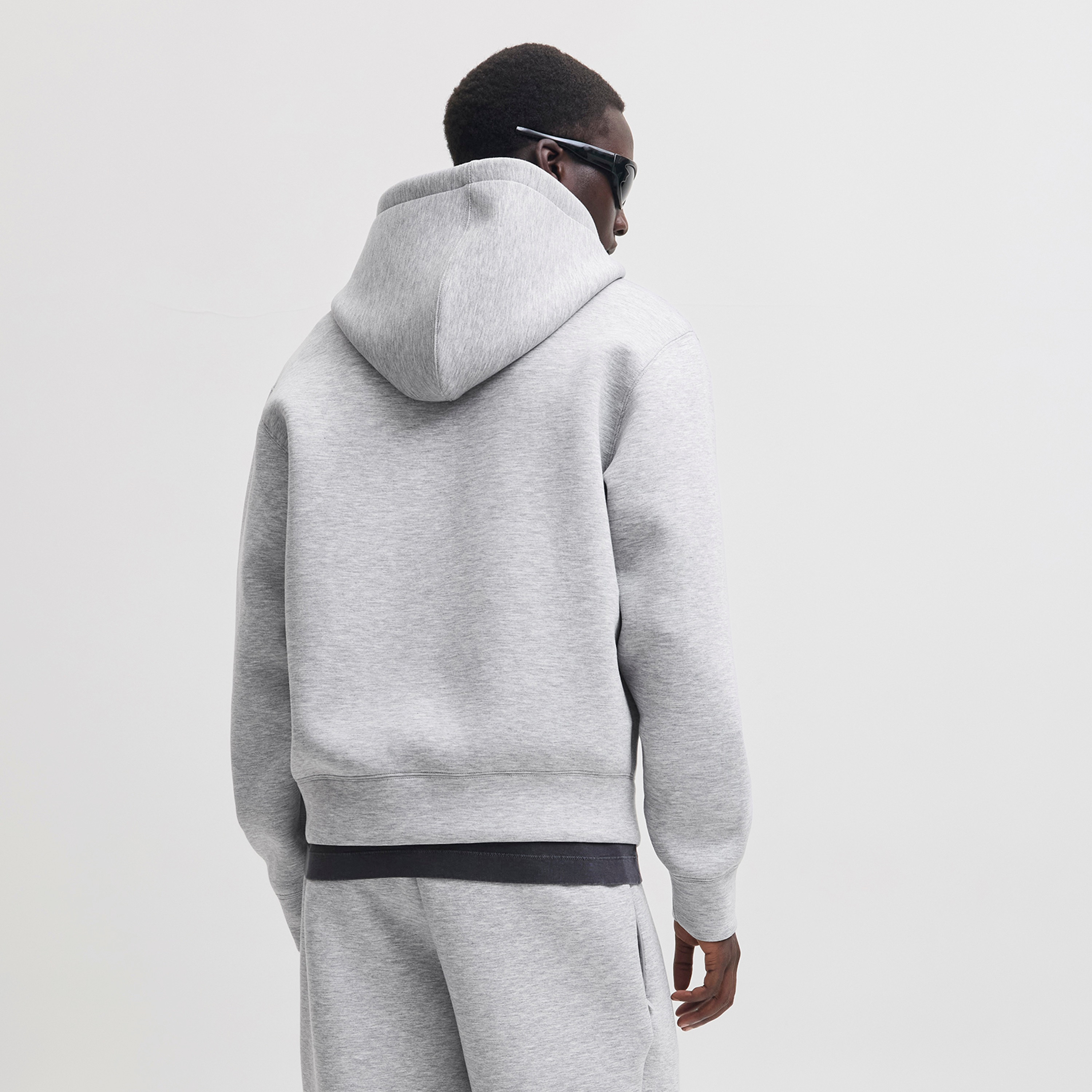 هودي رجالي سادة بأكمام طويلة وسحاب كامل من جاك آند جونز-men-winterwear-hoodiesandsweatshirts-image-4