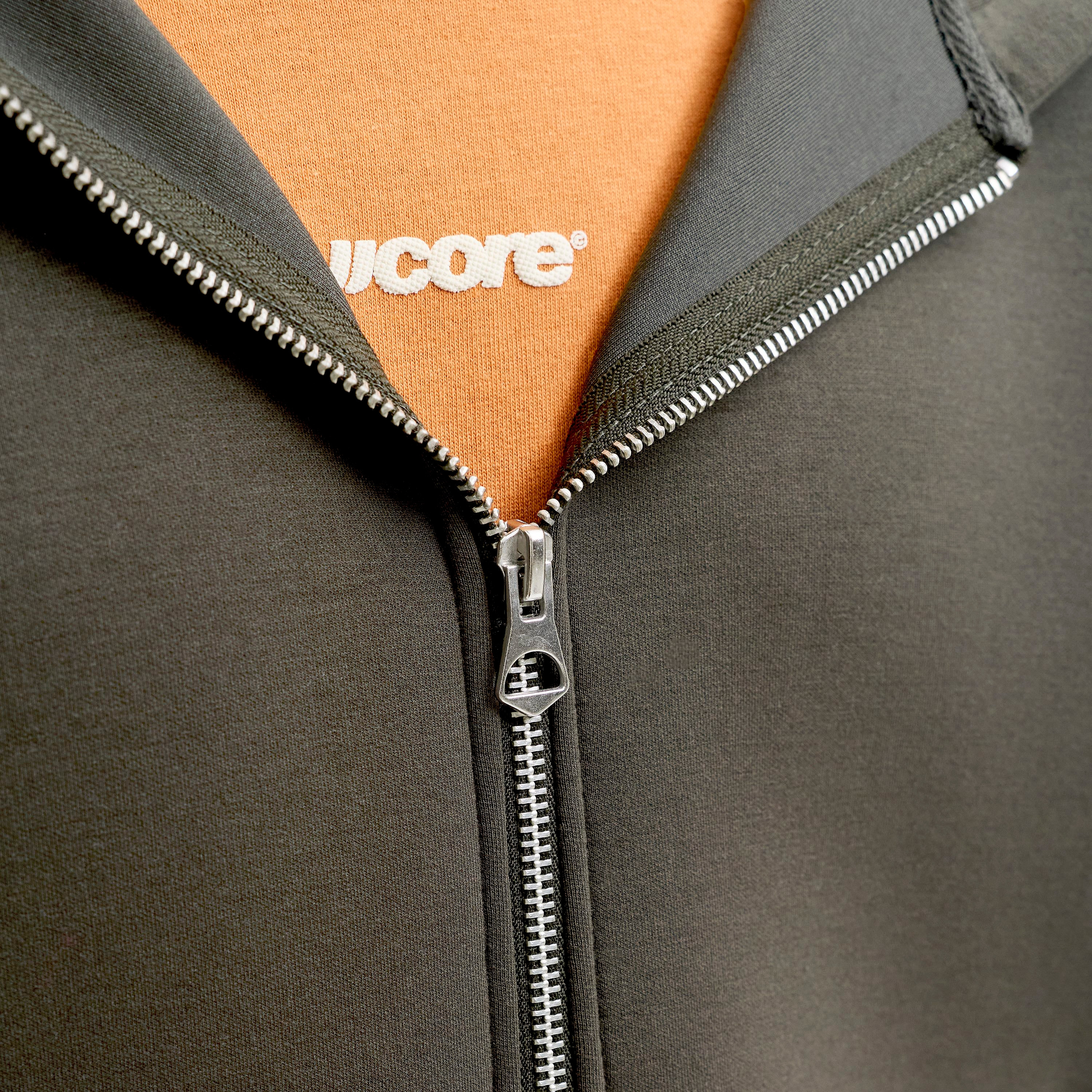 هودي رجالي سادة بأكمام طويلة وسحاب كامل من جاك آند جونز-men-winterwear-hoodiesandsweatshirts-image-5