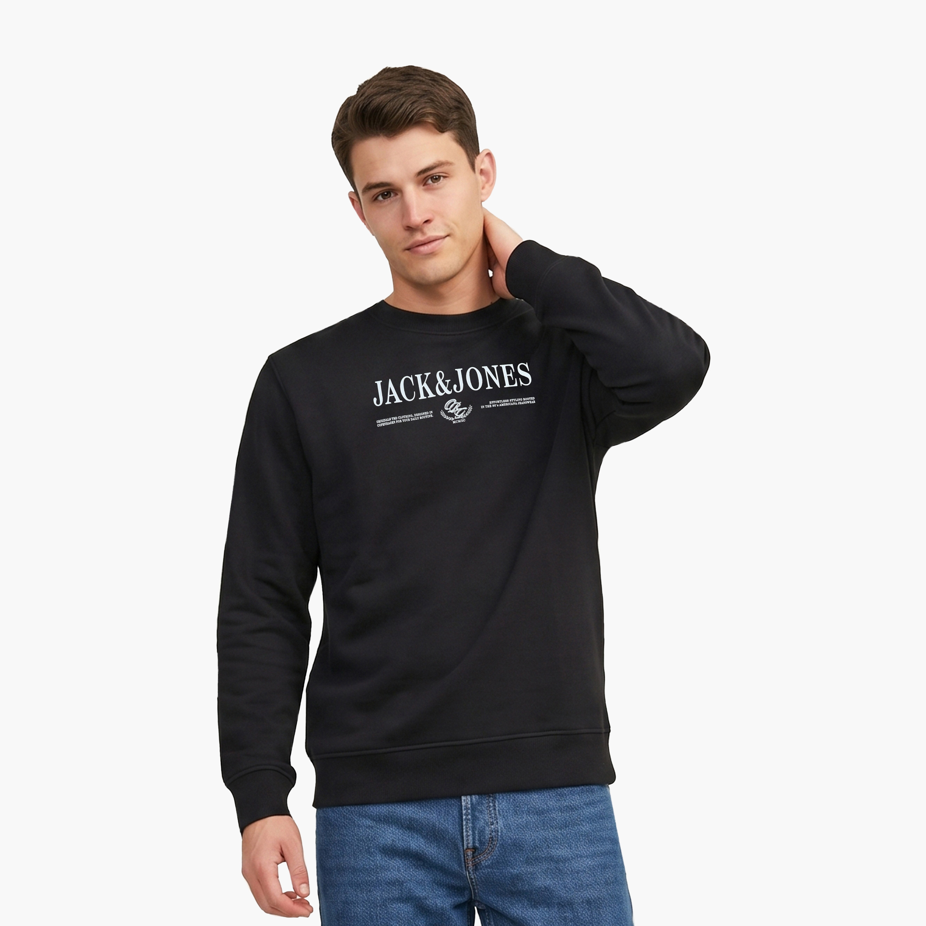سويت شيرت رجالي برقبة مستديرة وأكمام طويلة مطبوع بشعار من جاك آند جونز-men-winterwear-hoodiesandsweatshirts-image-1