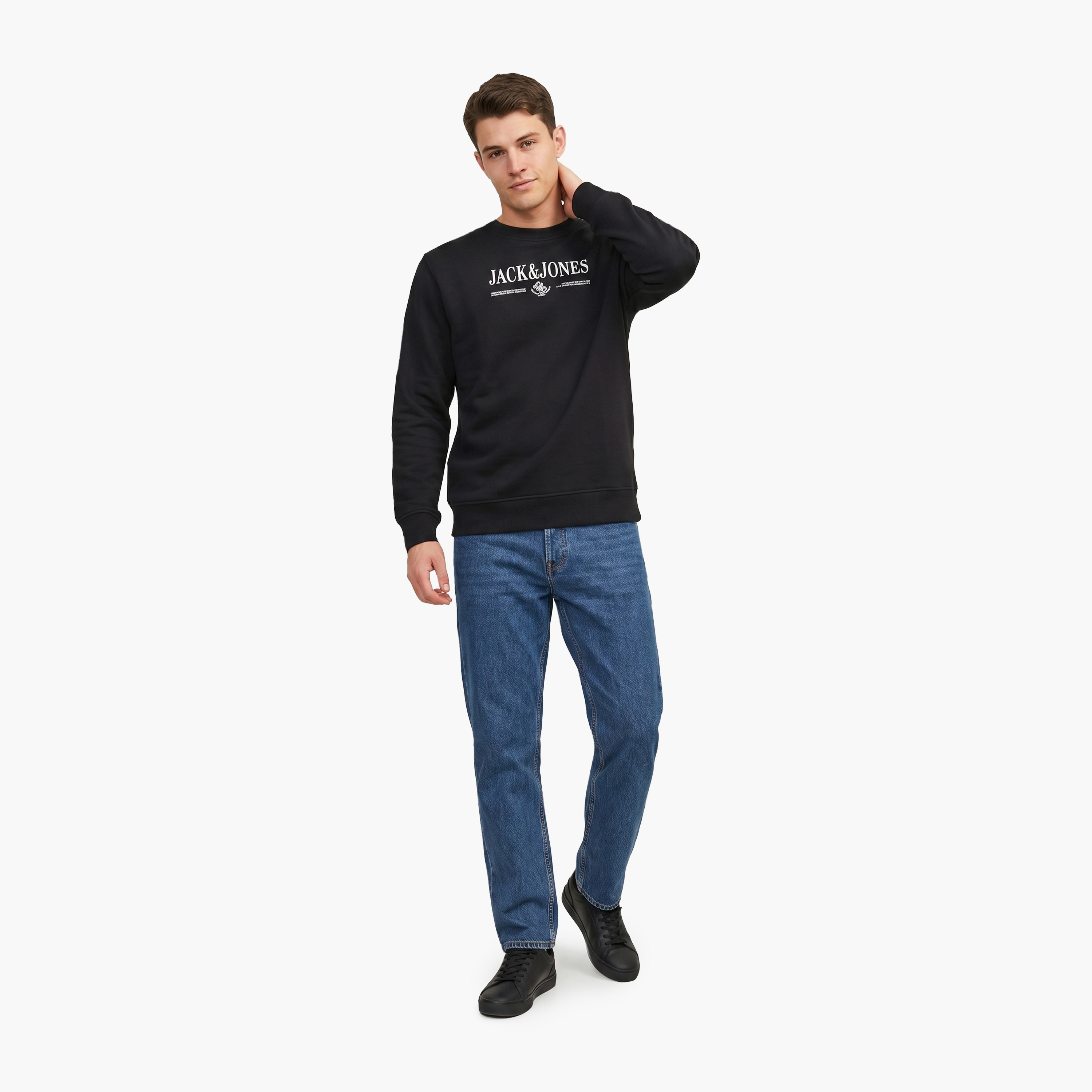 سويت شيرت رجالي برقبة مستديرة وأكمام طويلة مطبوع بشعار من جاك آند جونز-men-winterwear-hoodiesandsweatshirts-image-2