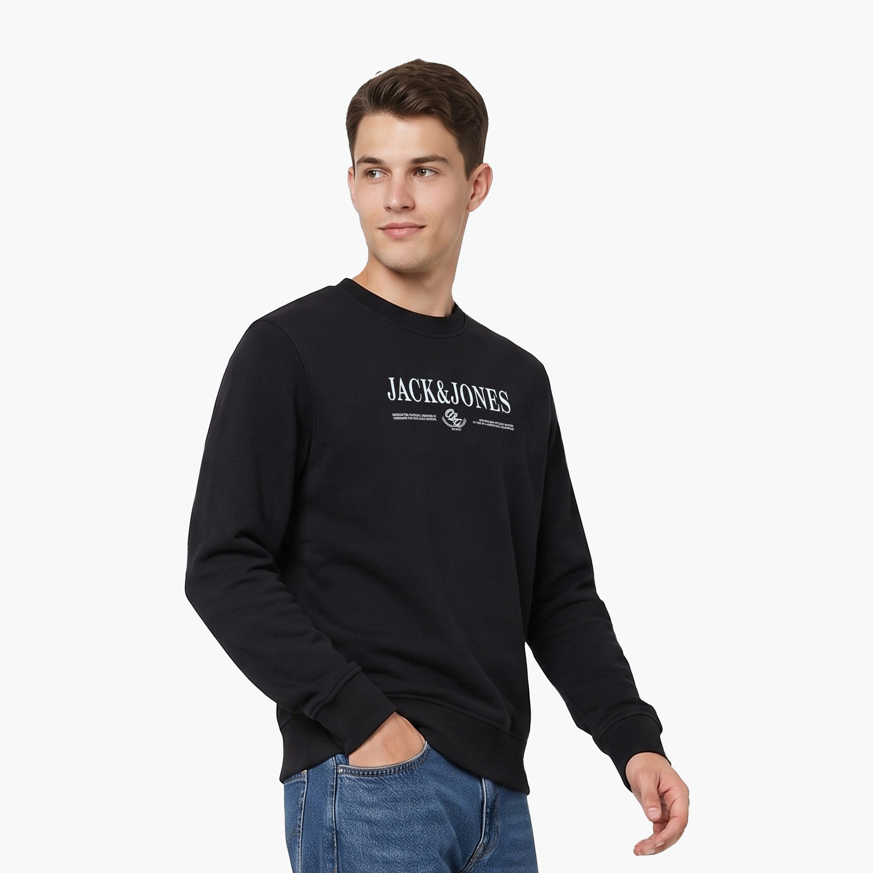 سويت شيرت رجالي برقبة مستديرة وأكمام طويلة مطبوع بشعار من جاك آند جونز-men-winterwear-hoodiesandsweatshirts-image-5
