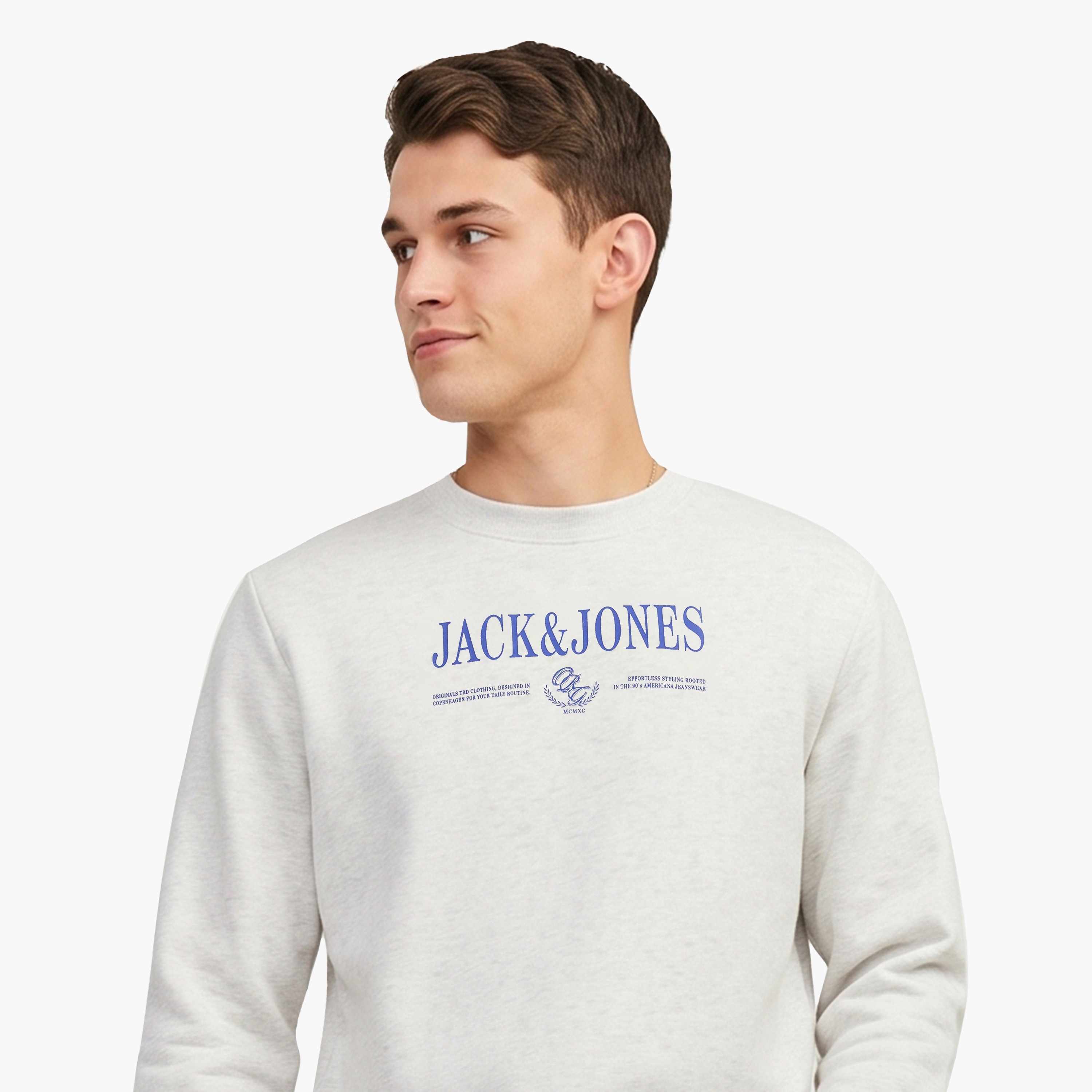 سويت شيرت رجالي برقبة مستديرة وأكمام طويلة مطبوع بشعار من جاك آند جونز-men-winterwear-hoodiesandsweatshirts-image-3