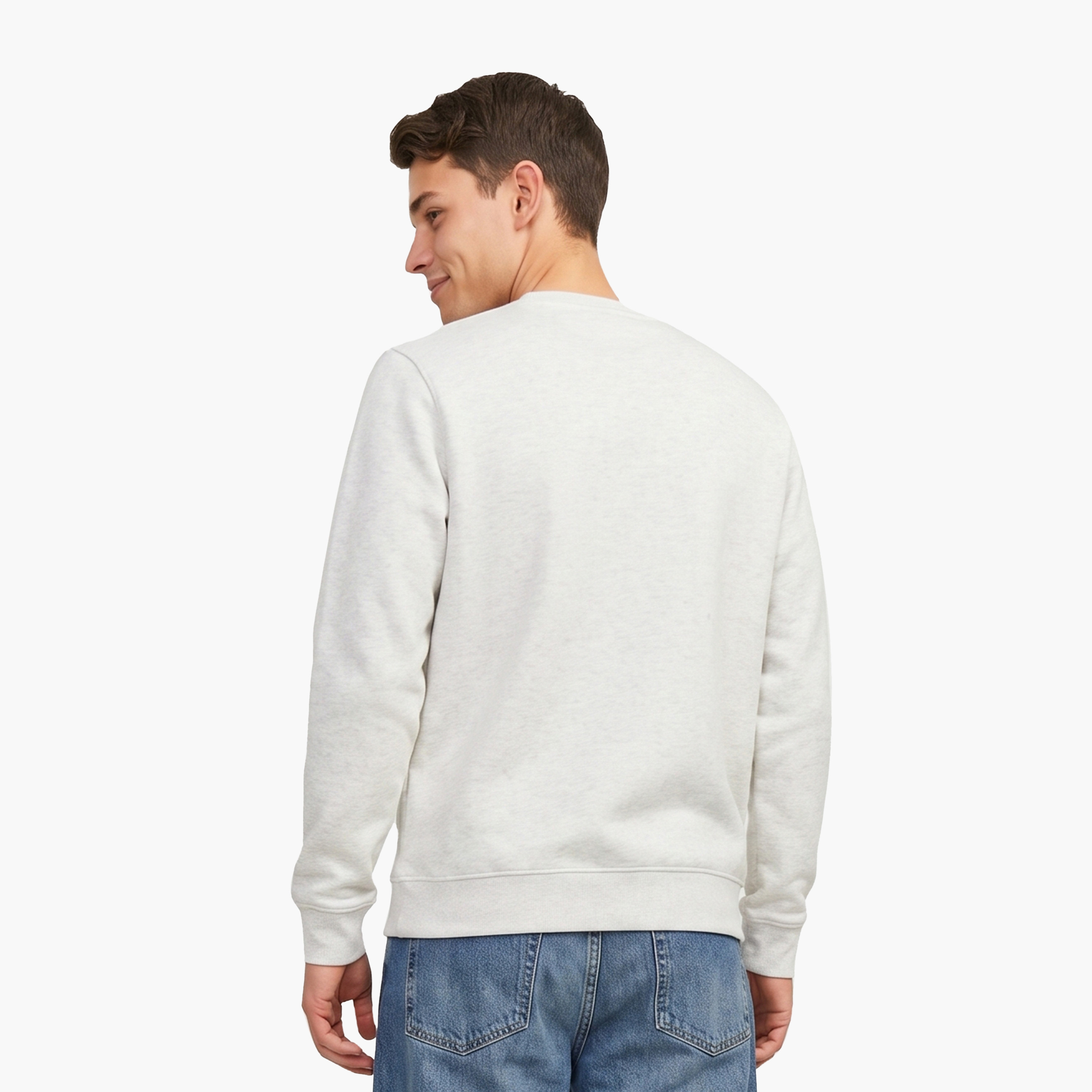سويت شيرت رجالي برقبة مستديرة وأكمام طويلة مطبوع بشعار من جاك آند جونز-men-winterwear-hoodiesandsweatshirts-image-4