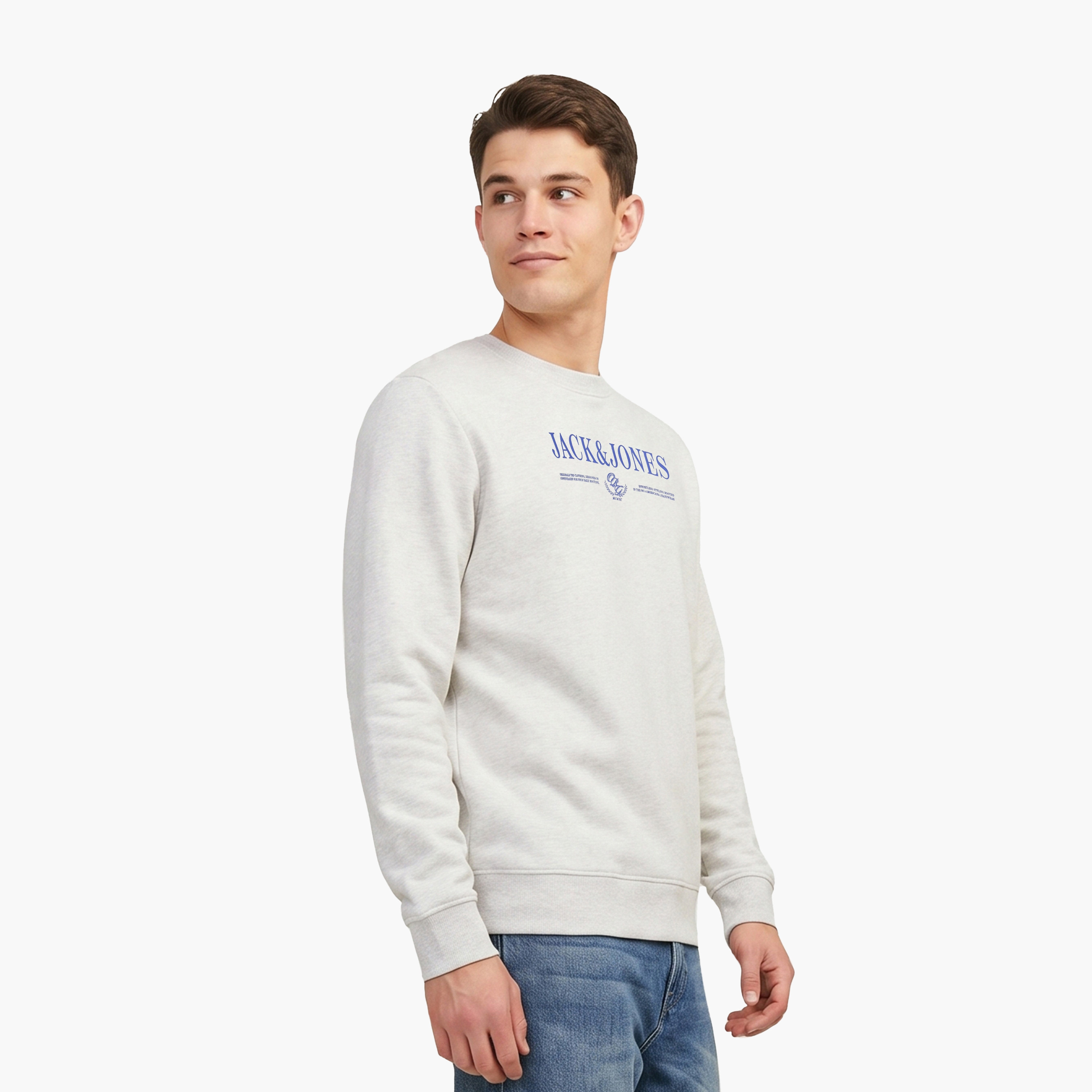 سويت شيرت رجالي برقبة مستديرة وأكمام طويلة مطبوع بشعار من جاك آند جونز-men-winterwear-hoodiesandsweatshirts-image-5
