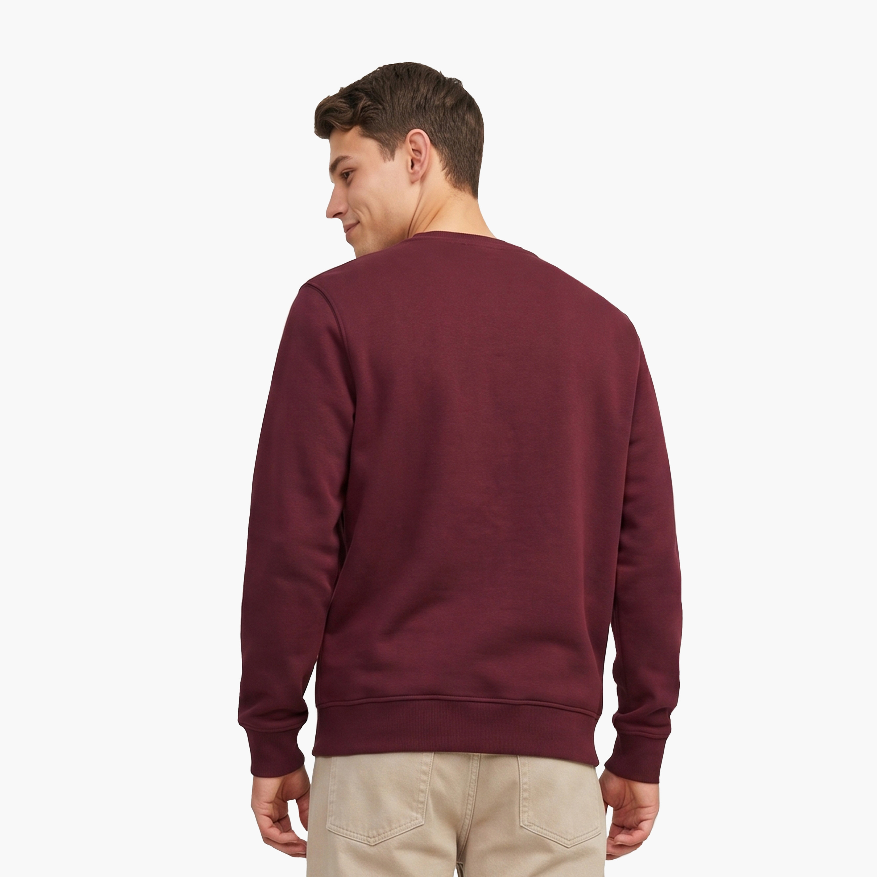 سويت شيرت رجالي برقبة مستديرة وأكمام طويلة مطبوع بشعار من جاك آند جونز-men-winterwear-hoodiesandsweatshirts-image-4