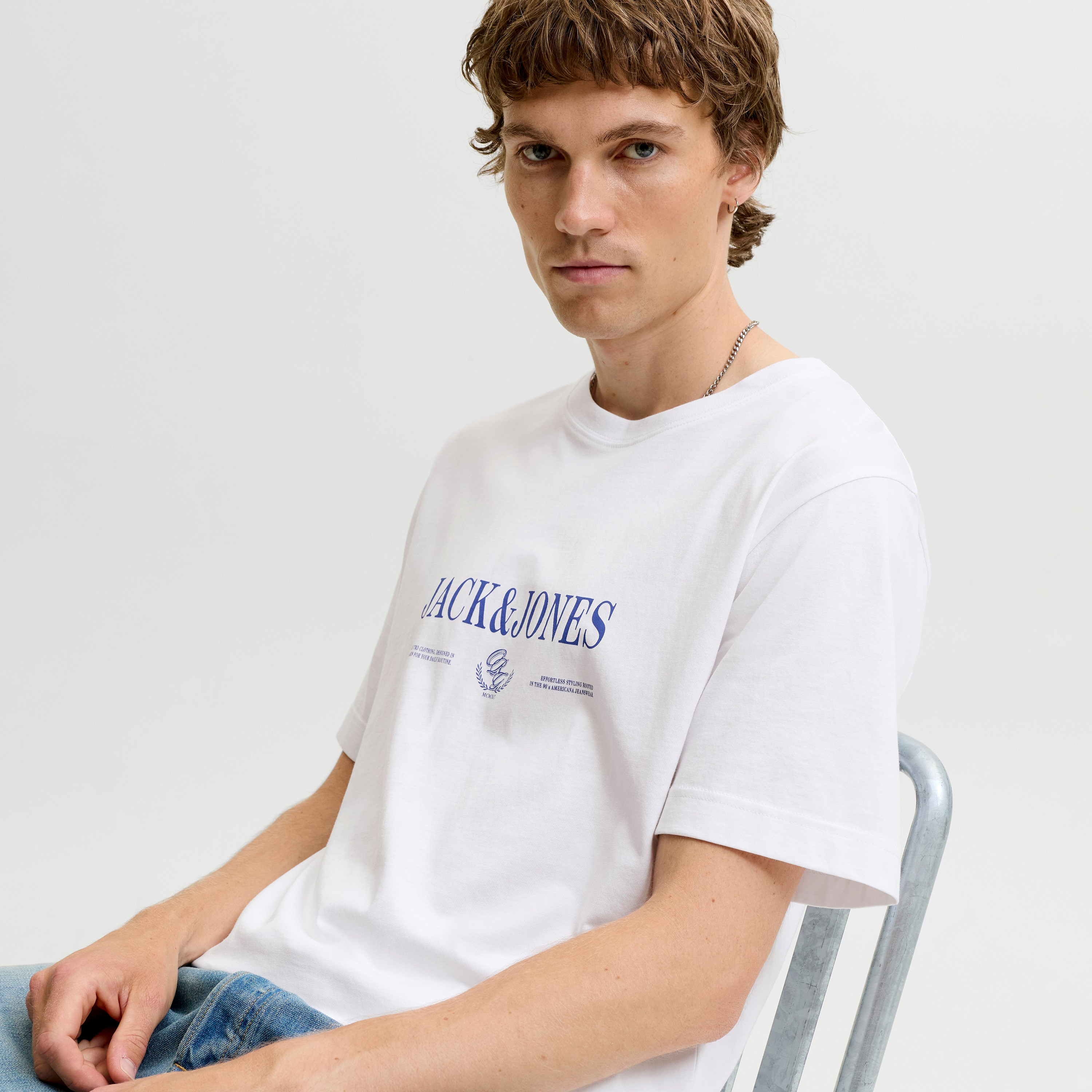 تيشيرت رجالي برقبة مستديرة وأكمام قصيرة بشعار مطبوع من جاك آند جونز-men-clothing-tshirtsandpolos-tshirts-image-29