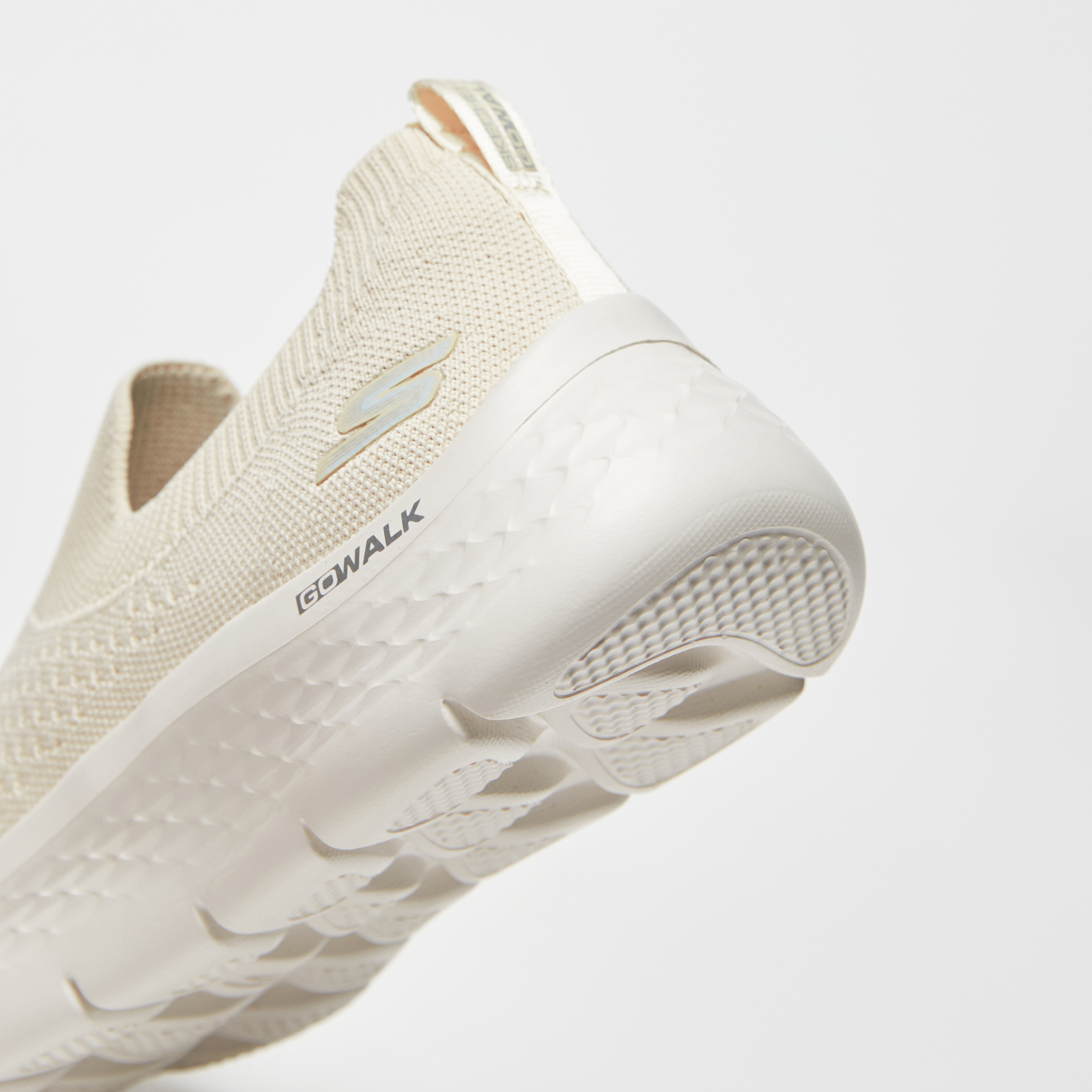 حذاء سكيتشرز ذو جو ووك فليكس سليب آن للنساء 124833 | OE-sports-women-shoes-image-21