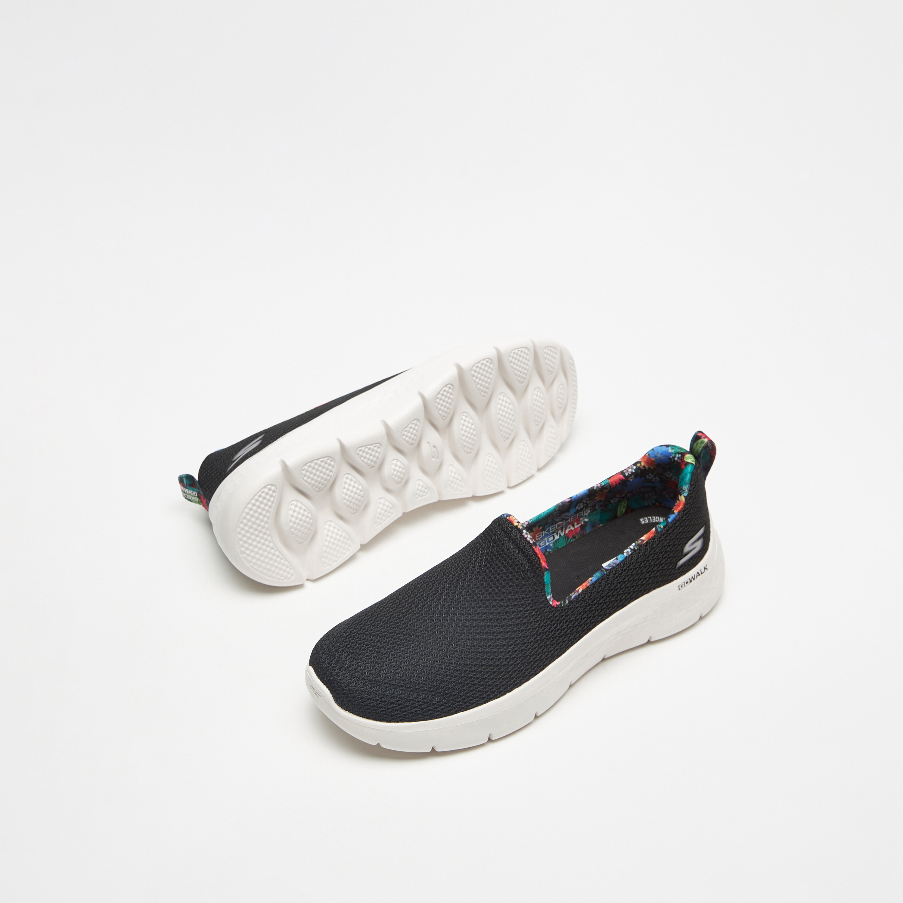 حذاء غوغا مات بتبريد الهواء من سكيتشرز جو ووك فليكس للنساء | 124974-sports-women-shoes-image-6