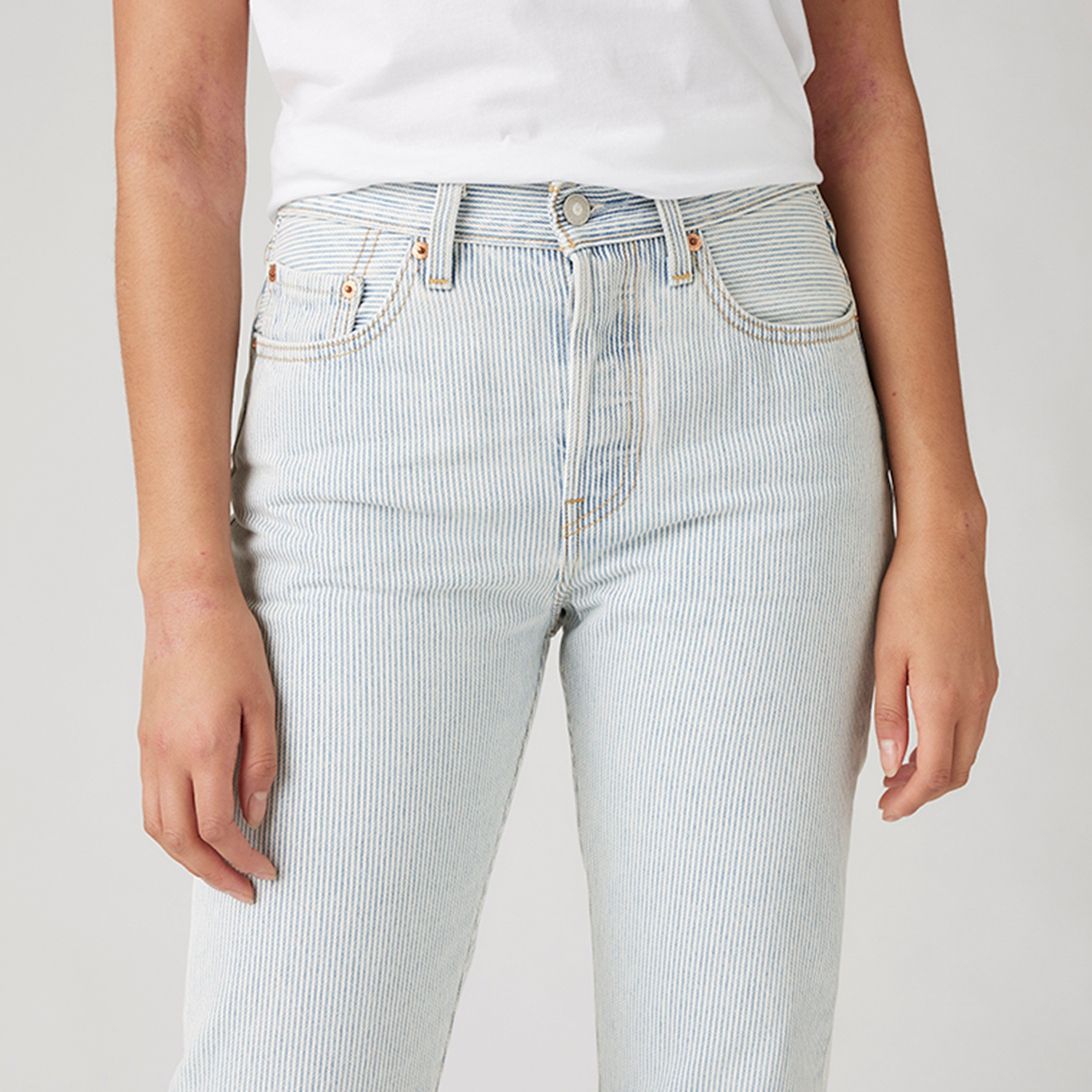 ليفاز 501 بوي فريند، فيت بلو بخمسة جيوب بنطلون نسائي داخلي 30-women-clothing-bottoms-jeans-image-3