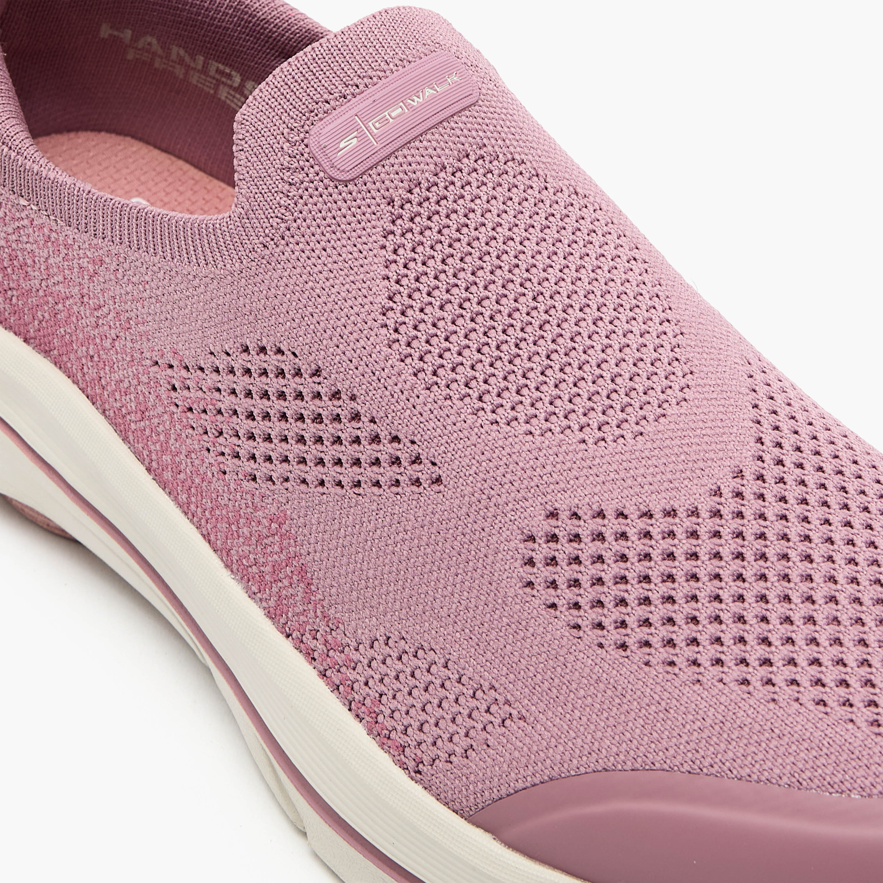 سكيتشرز- حذاء المشي للنساء غو ووك 8 سهل الارتداء 125926 | OE-sports-women-shoes-image-4