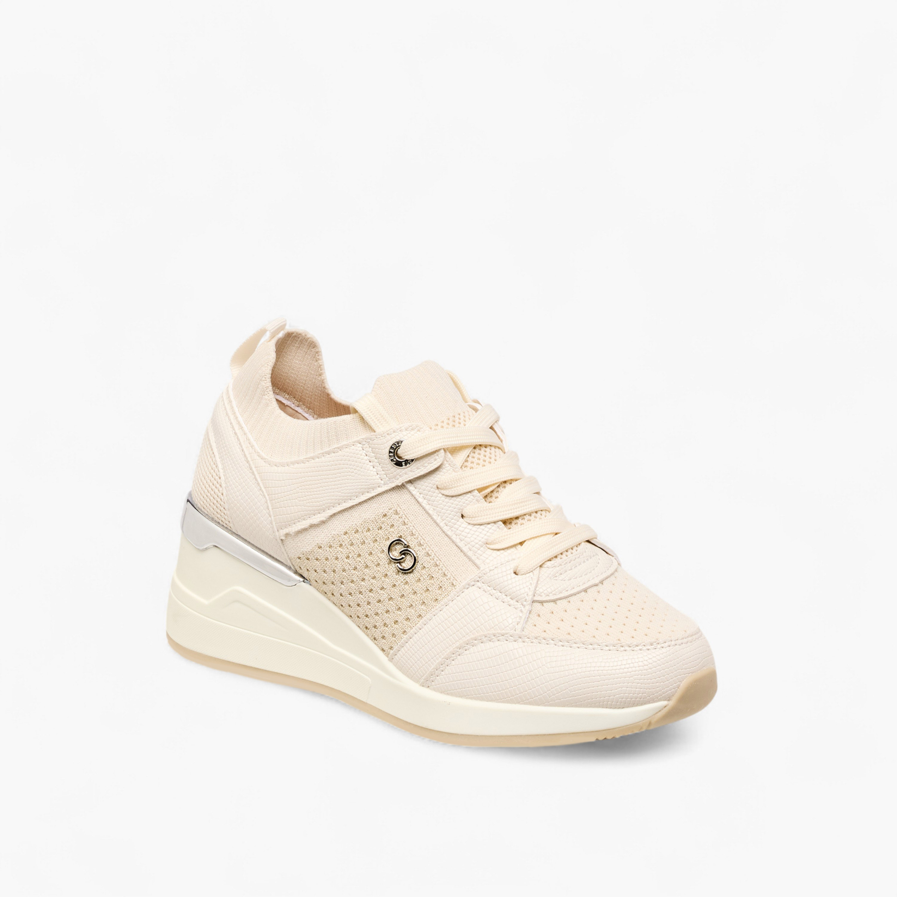 حذاء سنيكرز بارز الملمس برباط إغلاق وكعب عريض للنساء من سيليست-women-shoes-sneakers-image-3
