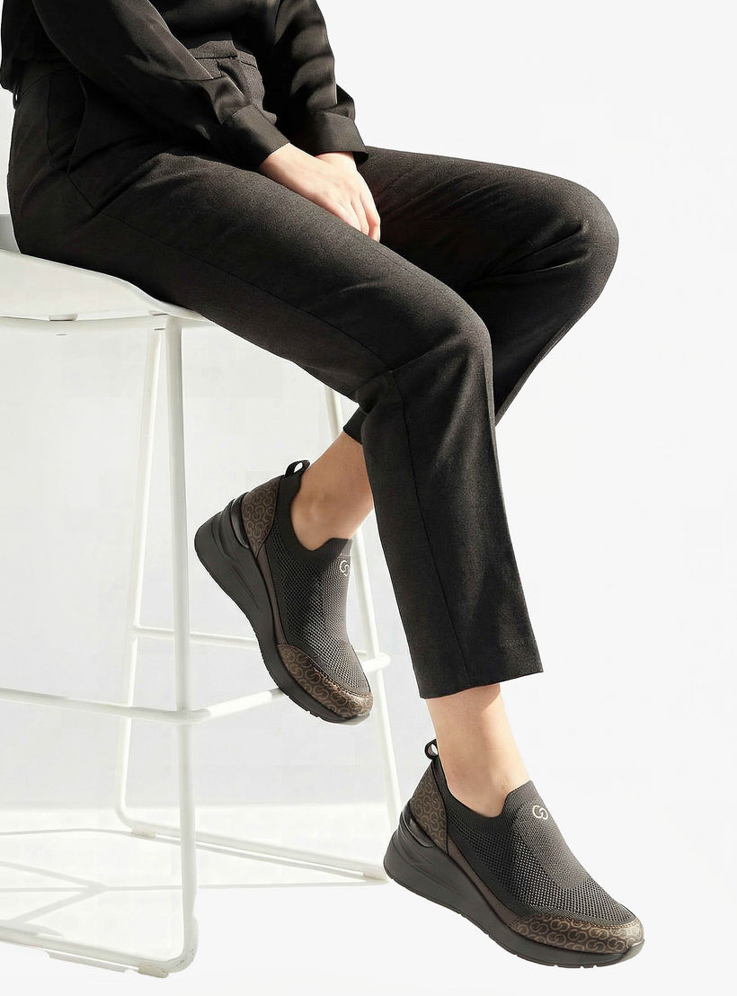 حذاء سنيكرز بطبعات للنساء من سيليست-women-shoes-sneakers-image-6