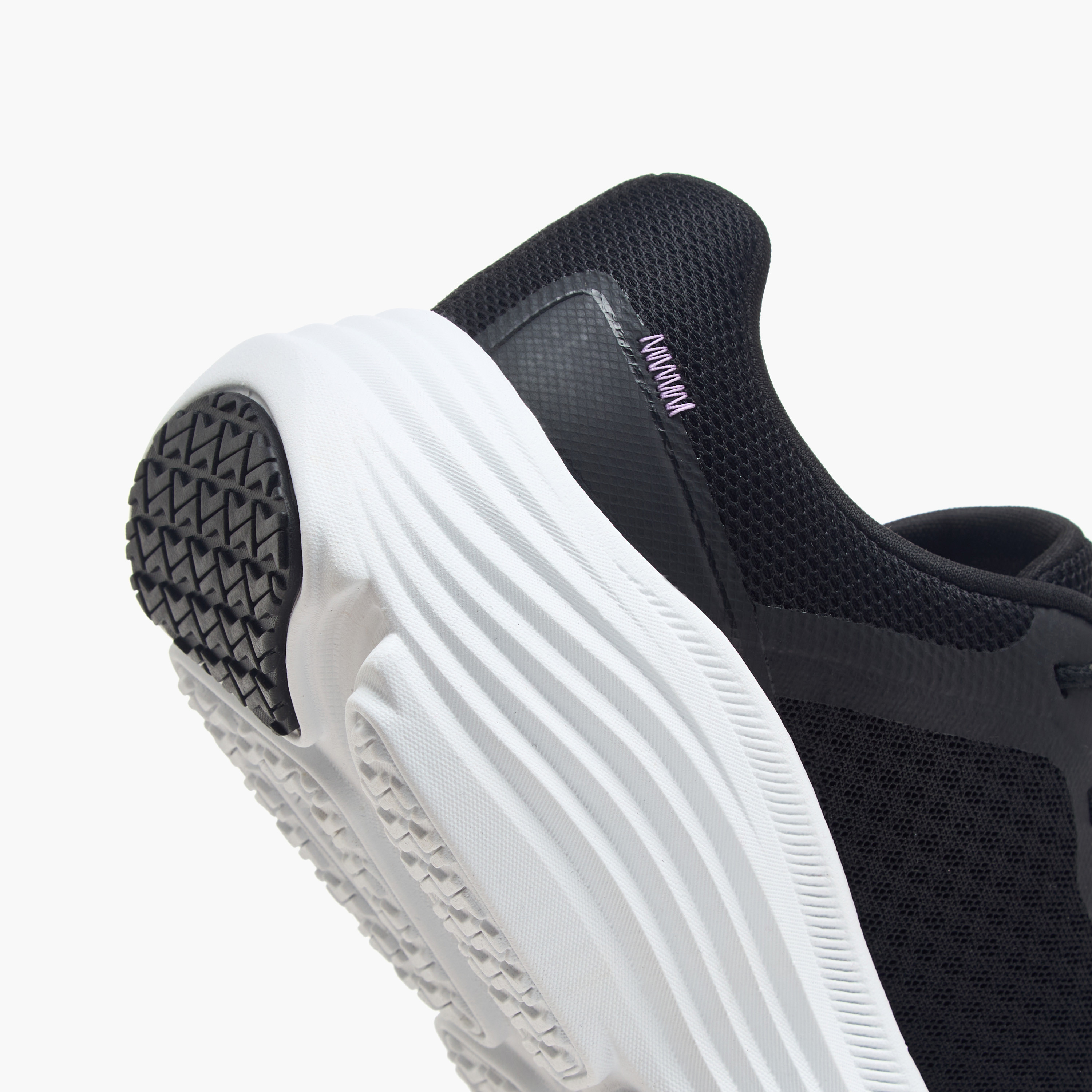 سكيتشرز - حذاء تدريب برباط ماكس كوشينيج انديفاور - للنساء-women-shoes-sneakers-image-10