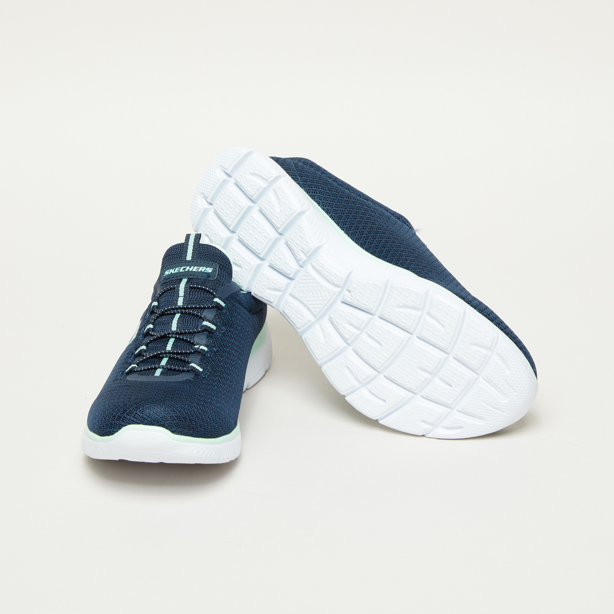 حذاء جري سهل الارتداء بارز الملمس بلسان سحب من سكتشرز-sports-women-shoes-image-4