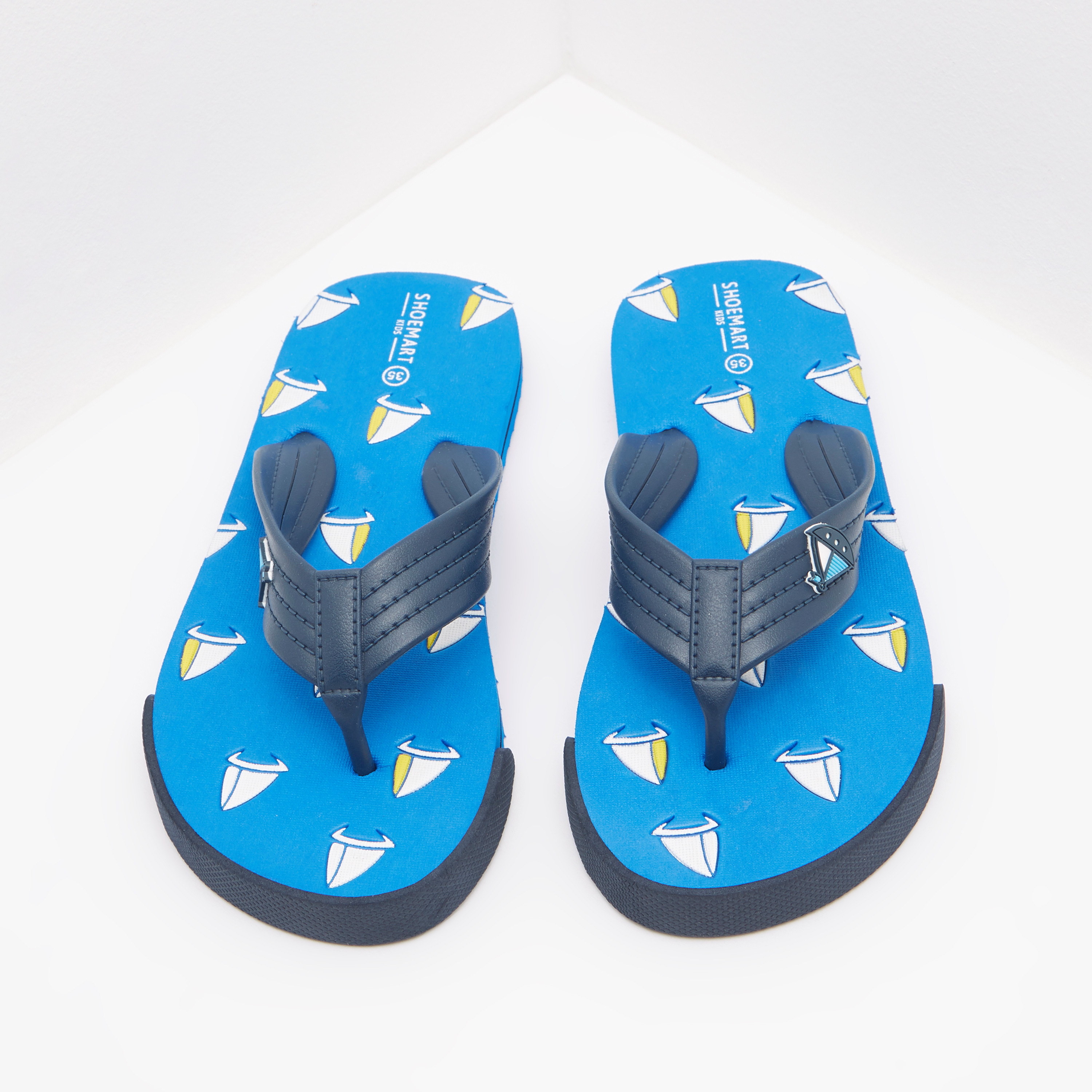 شبشب رفيع سهل الارتداء بطبعات-boys-shoes-flipflopsandslides-image-2