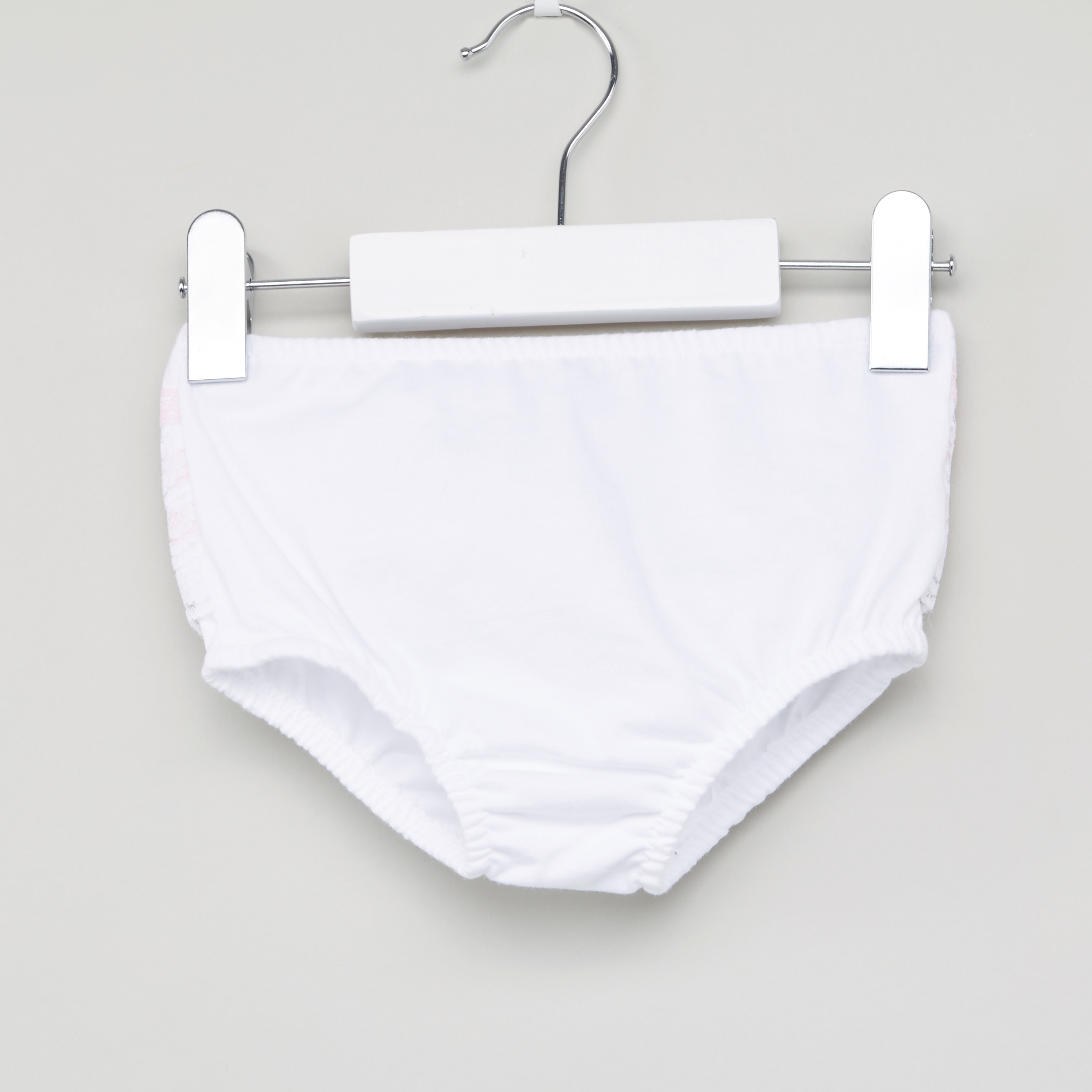 Juniors Panty with Lace Frills