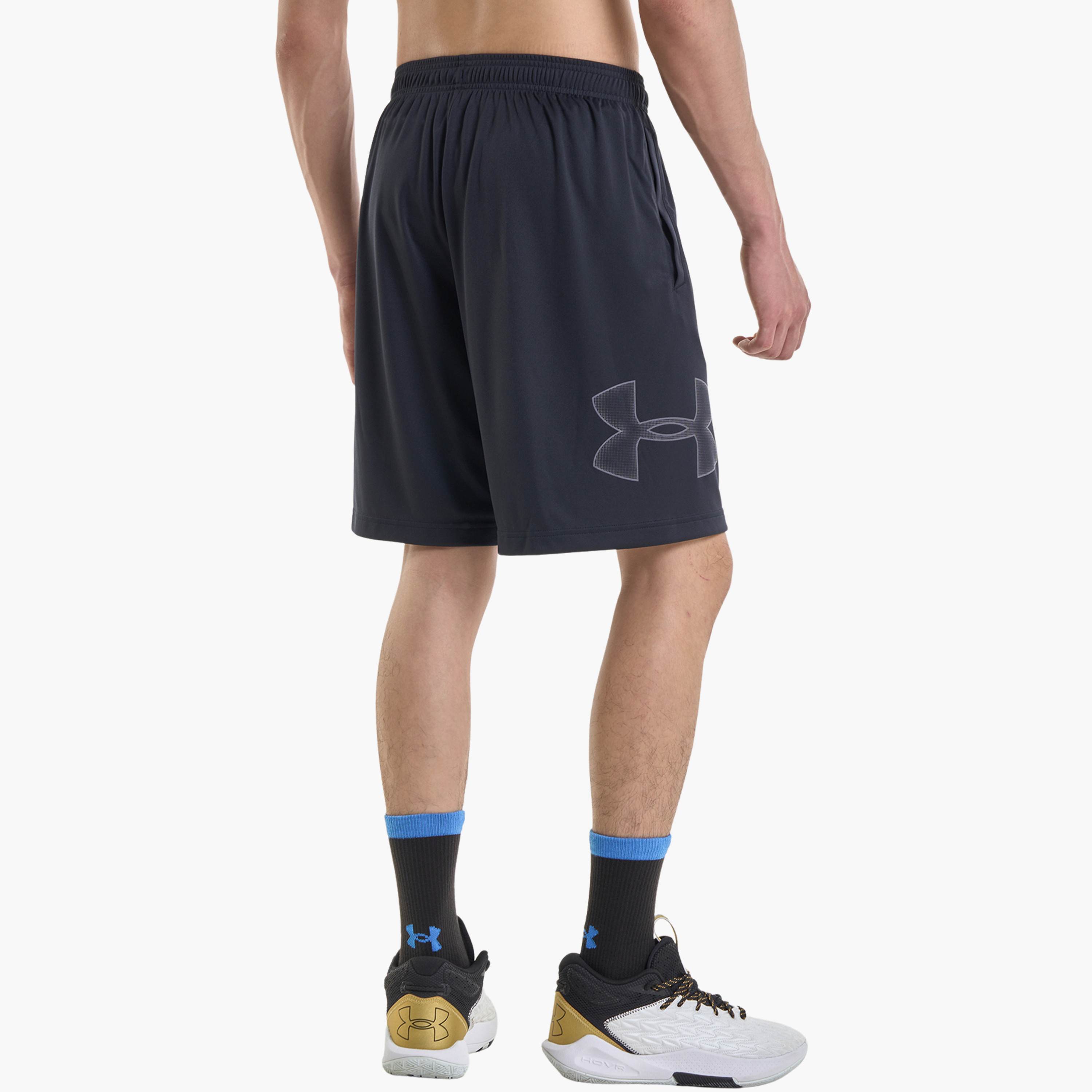 شورت متوسط الارتفاع بشعار الماركة من اندر ارمر تك | 1306443-men-clothing-bottoms-shorts-image-4