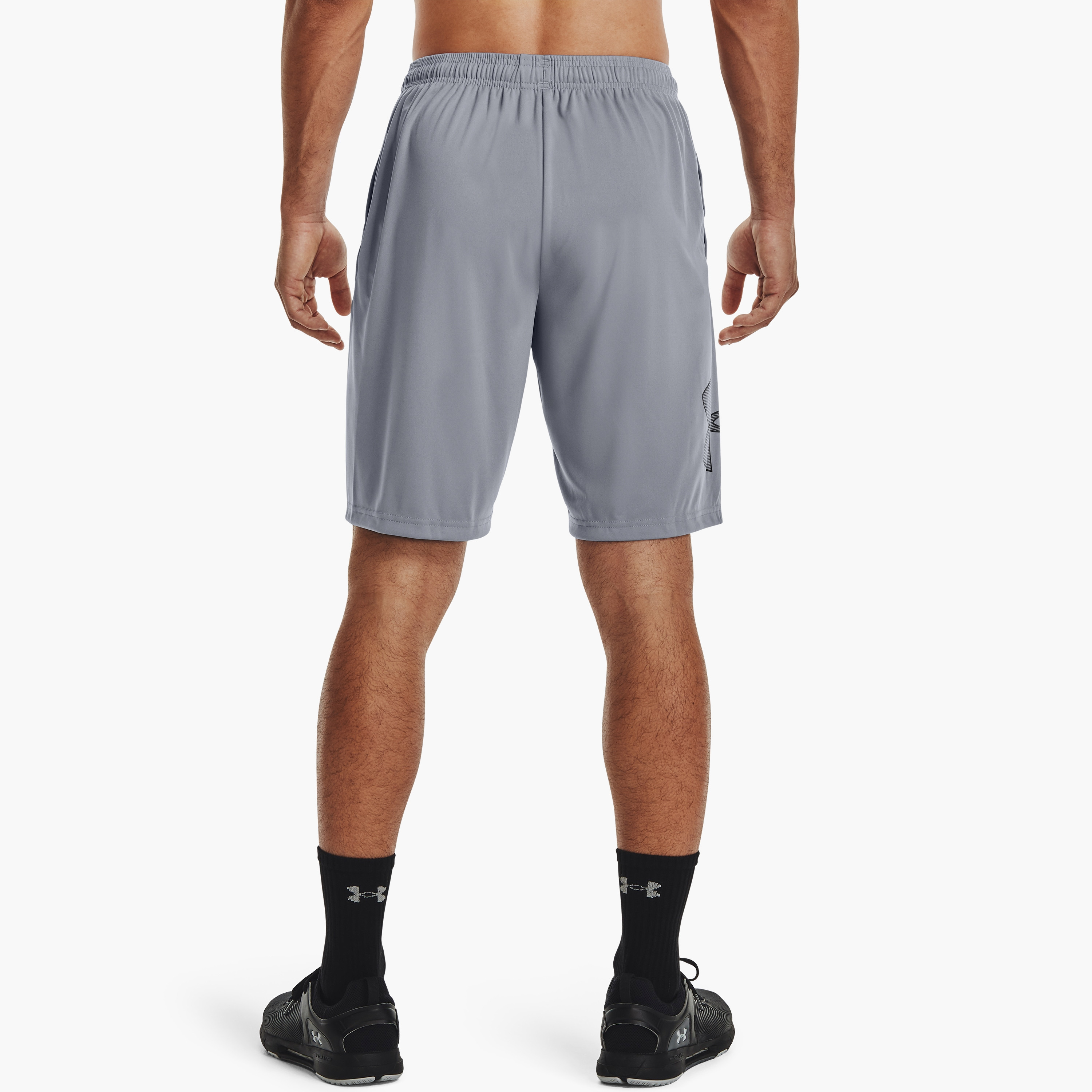 شورت متوسط الارتفاع بشعار الماركة من اندر ارمر تك | 1306443-men-clothing-bottoms-shorts-image-12