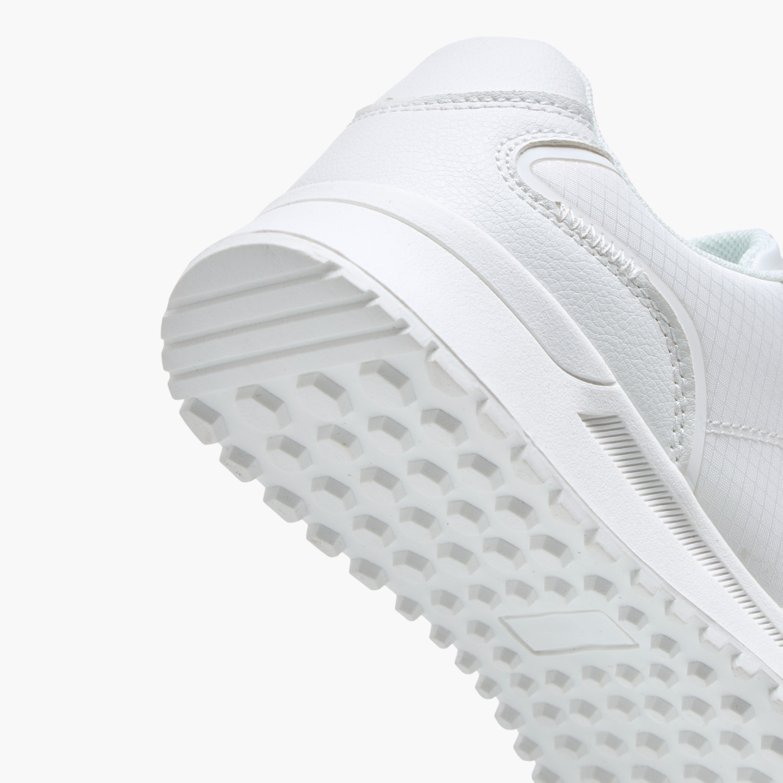 حذاء سنيكرز فلاي نيت بارز الملمس برباط إغلاق من ميسي-women-shoes-sneakers-image-5