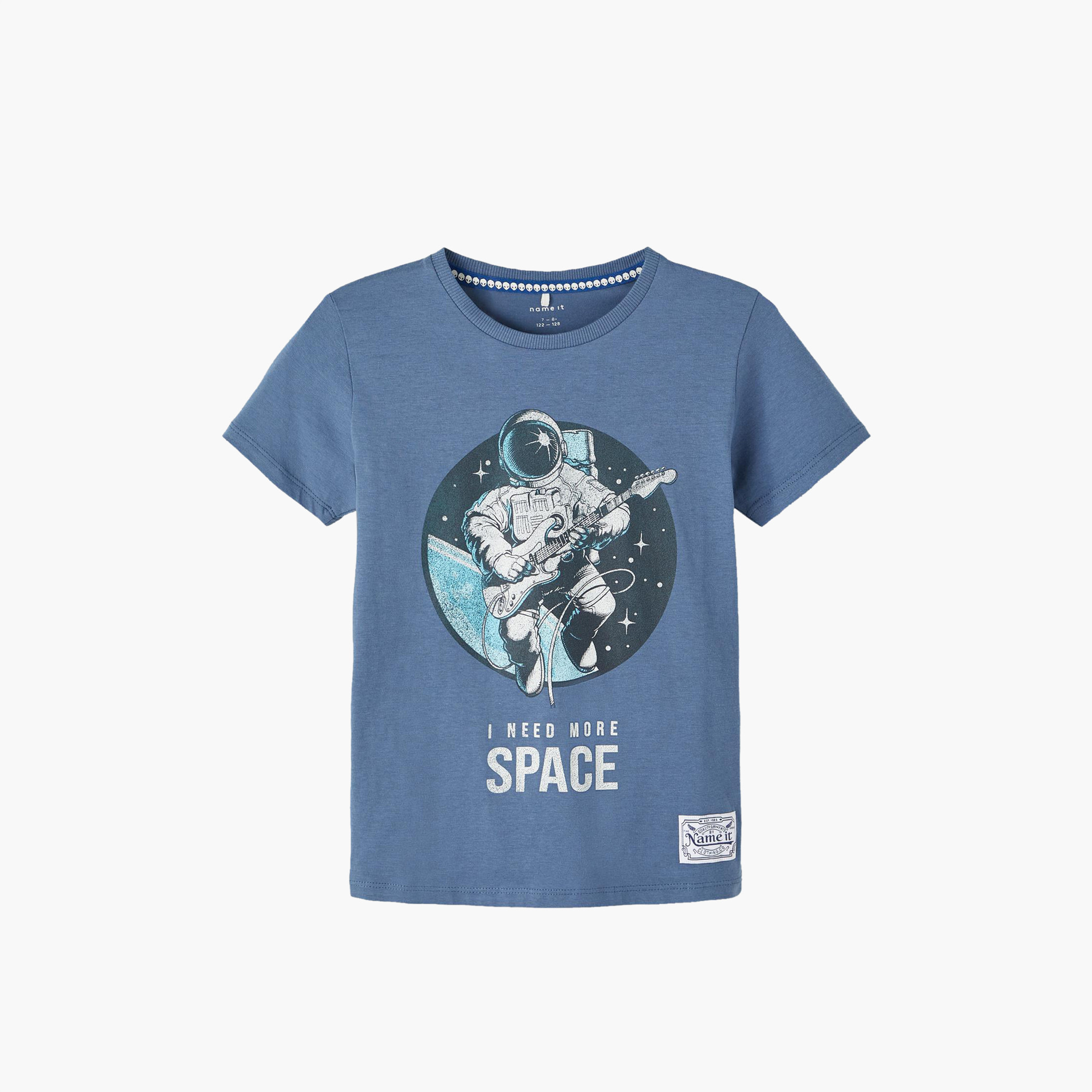 تيشيرت بياقة ضيقة وأكمام قصيرة وطبعات رائد فضاء من نيم أت-boys-clothing-tshirtsandpolos-image-3