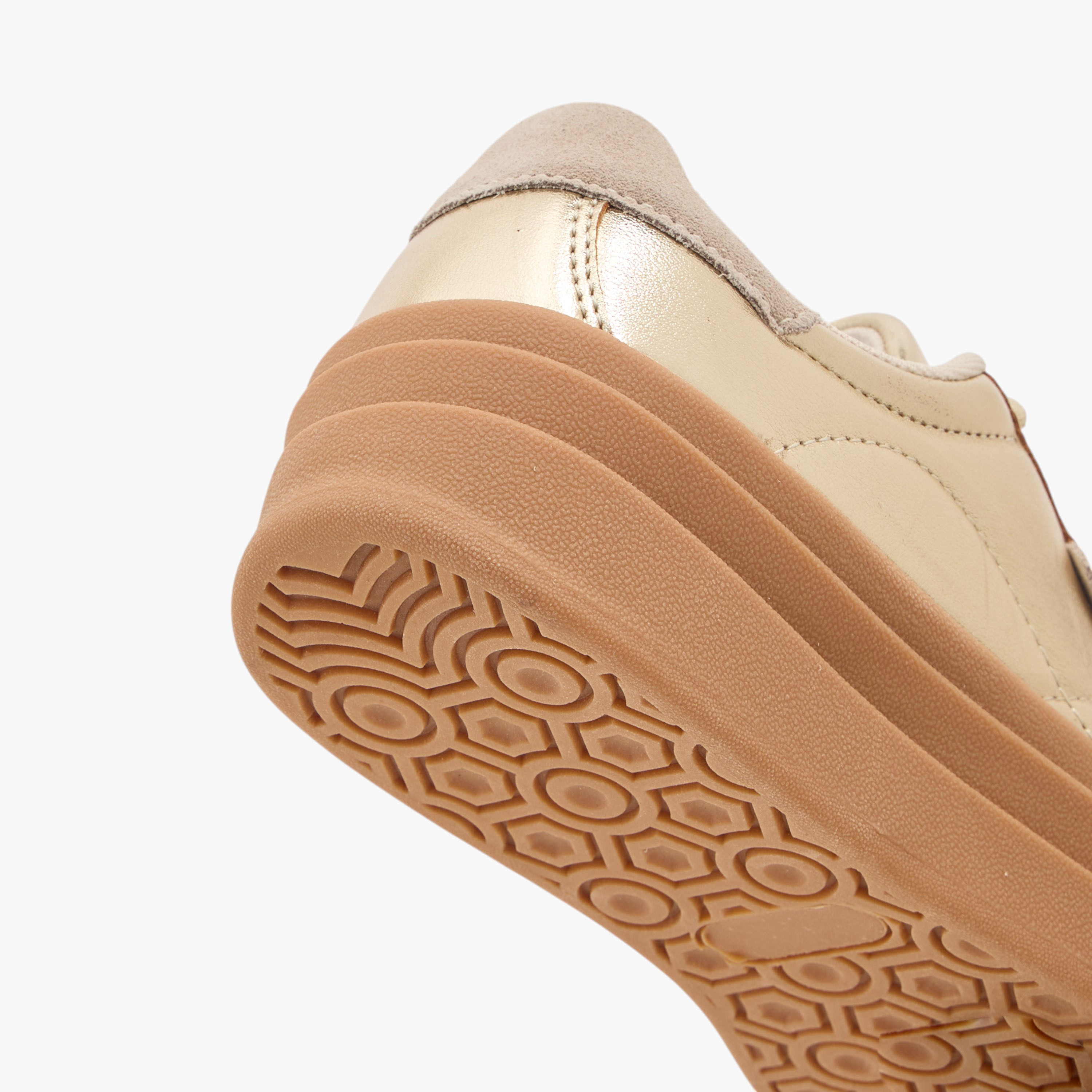حذاء سنيكرز بألواح ورباط إغلاق للنساء من سامبا-women-shoes-sneakers-image-5
